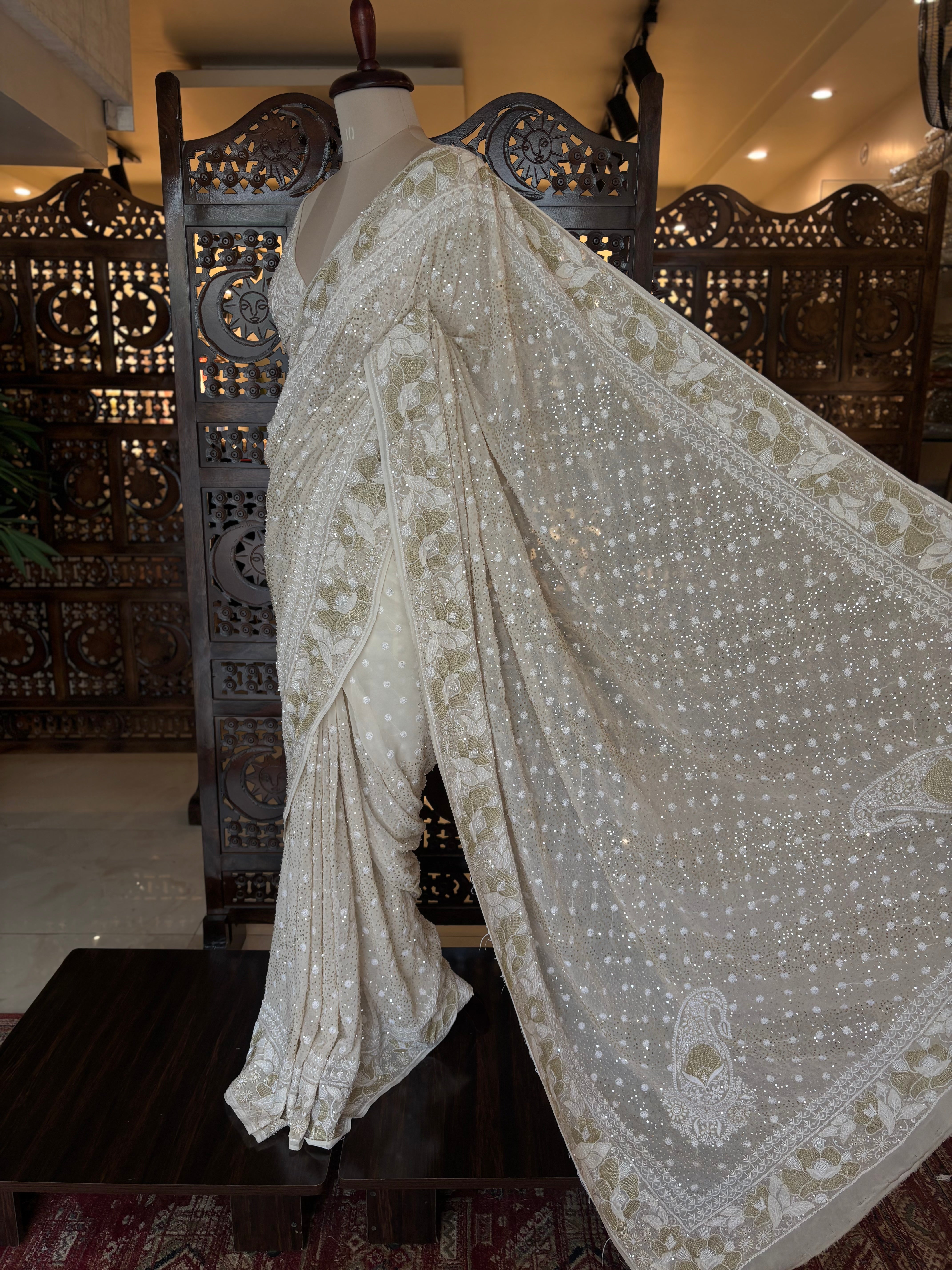 Dyeable Pure & Premium Georgette Chikankari Saree