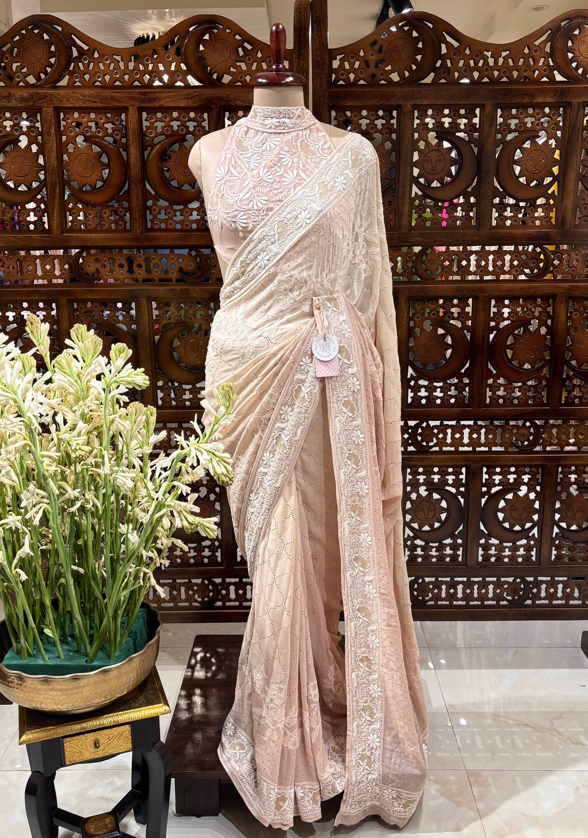 Soft Rose Ombré Pure & Premium Georgette Chikankari Mukaish Saree