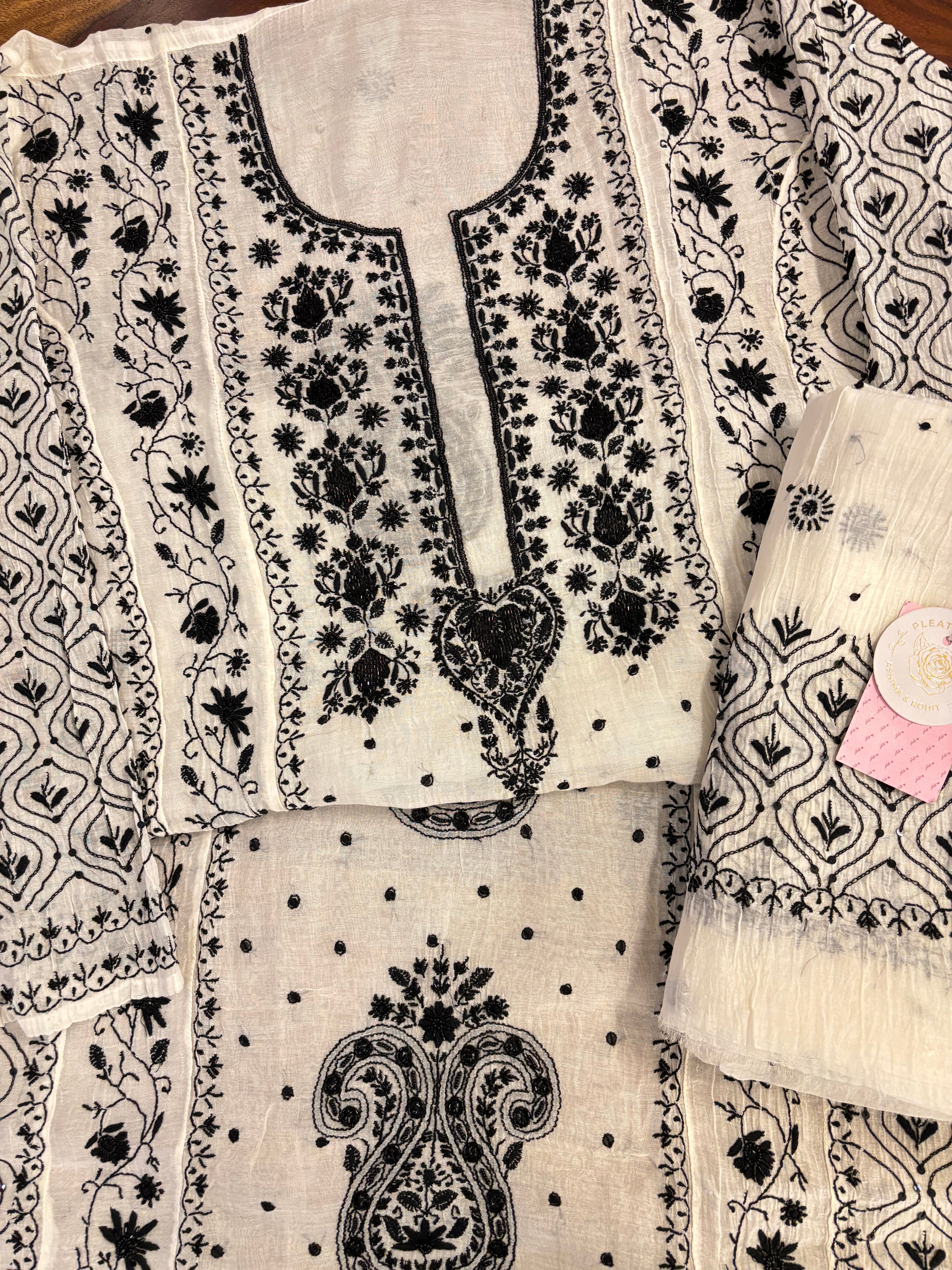 Dyeable Chanderi Mul Chikankari Kurta & Dupatta - Pleats PleaseChikankari
