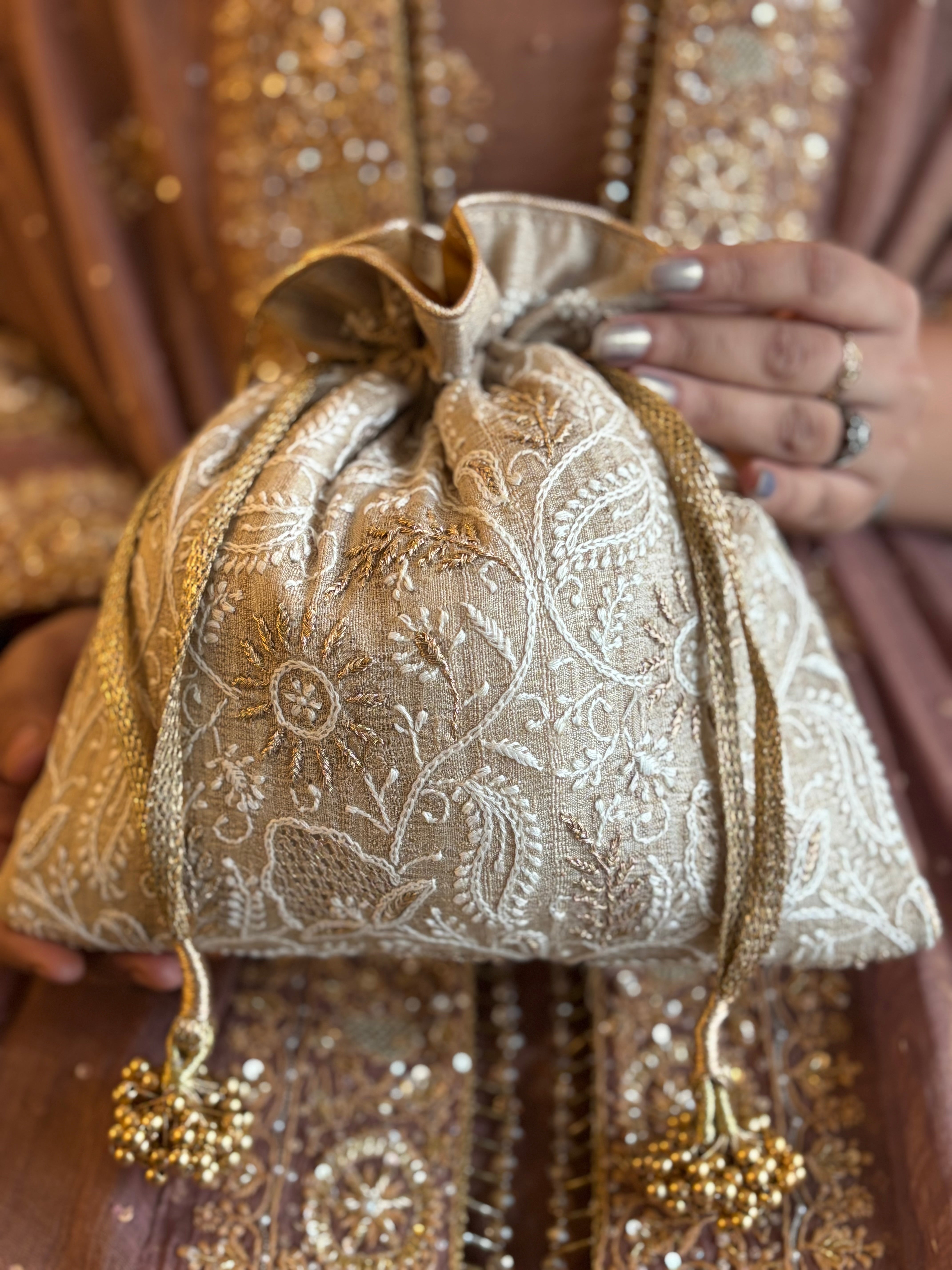 Beige Chikankari Potli