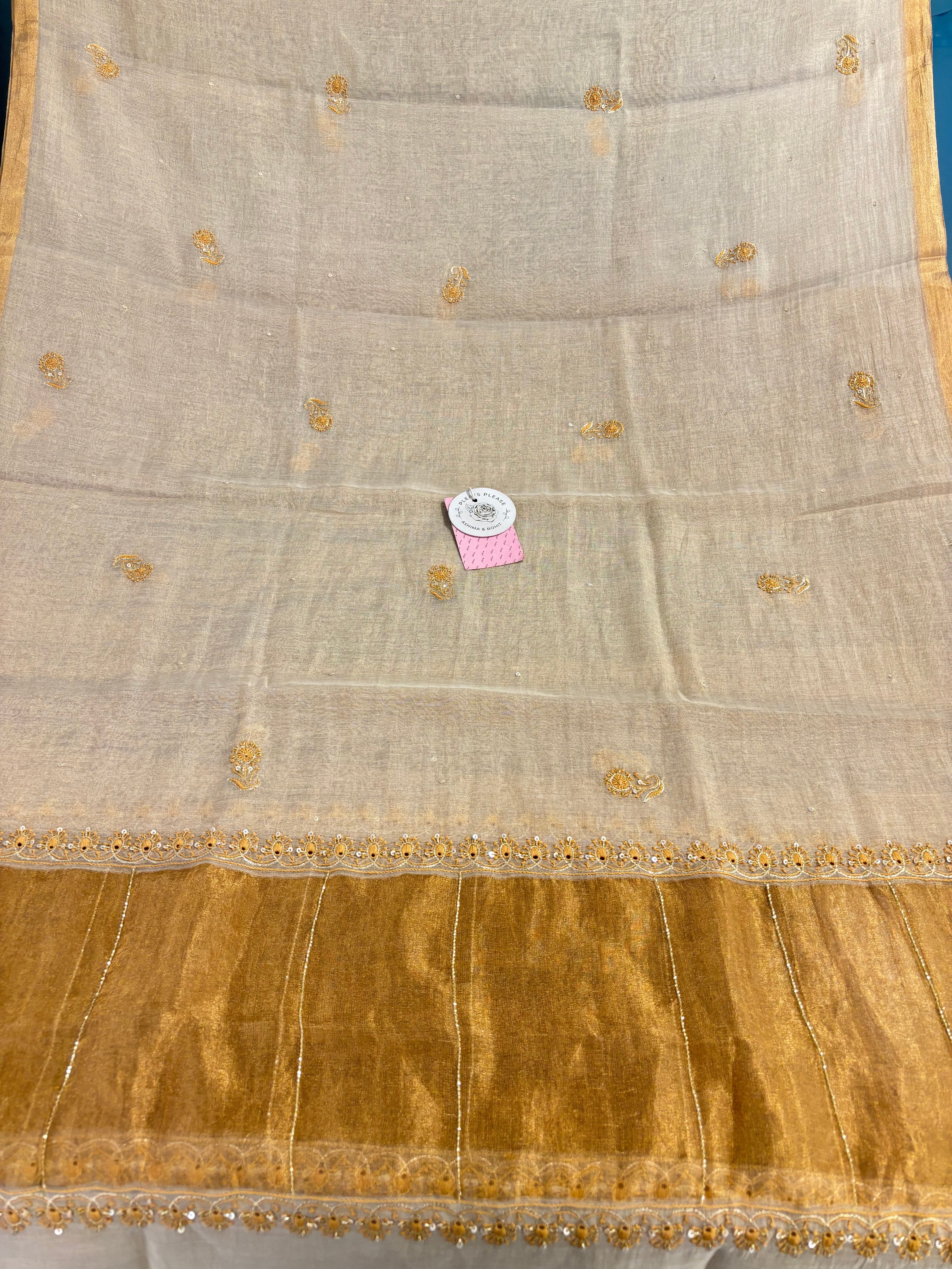 Dyeable Pure Tissue Chikankari Kurta & Dupatta Set - Pleats PleaseChikankari