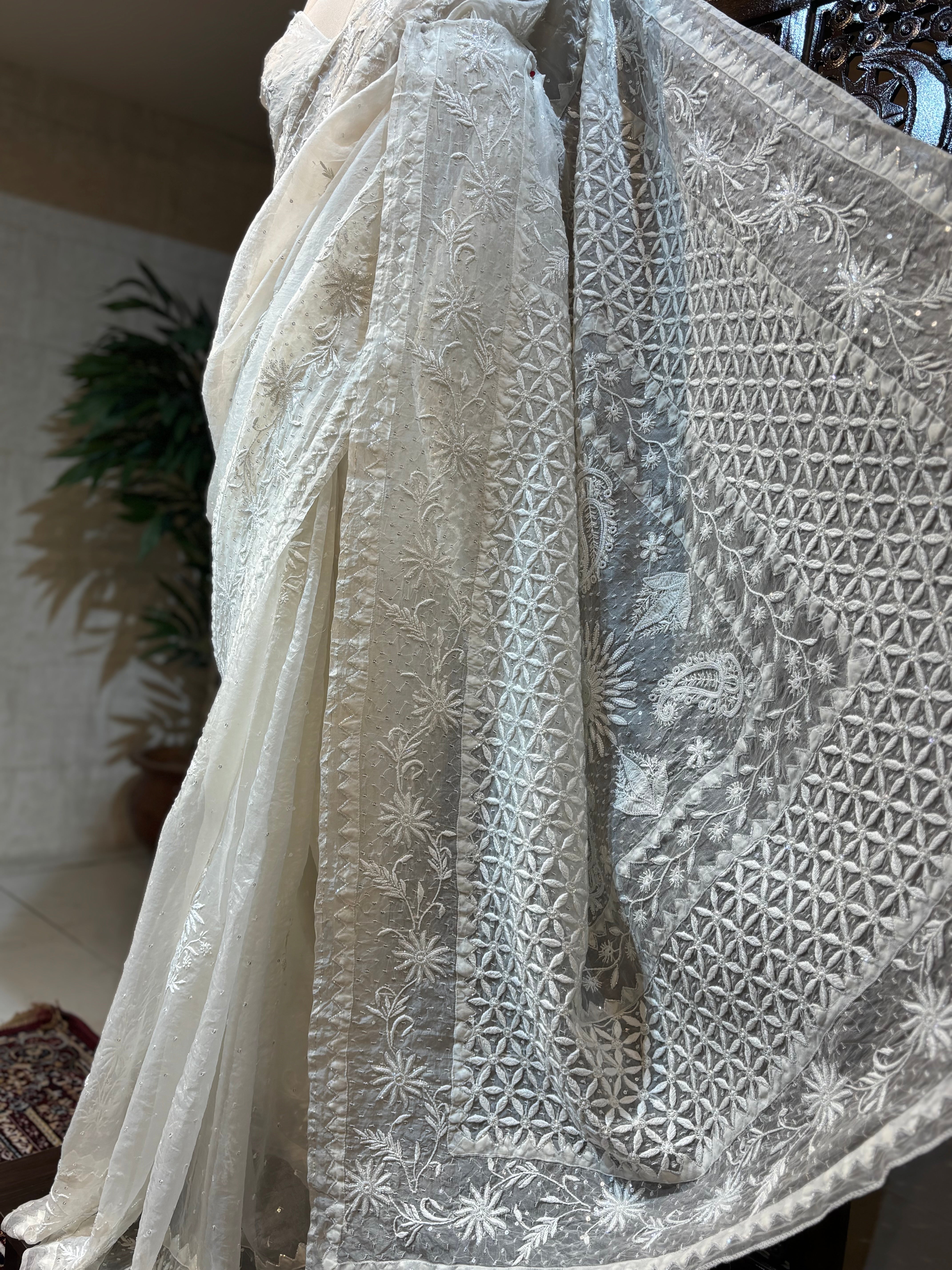 Dyeable Pure & Premium Organza Chikankari Saree & Blouse