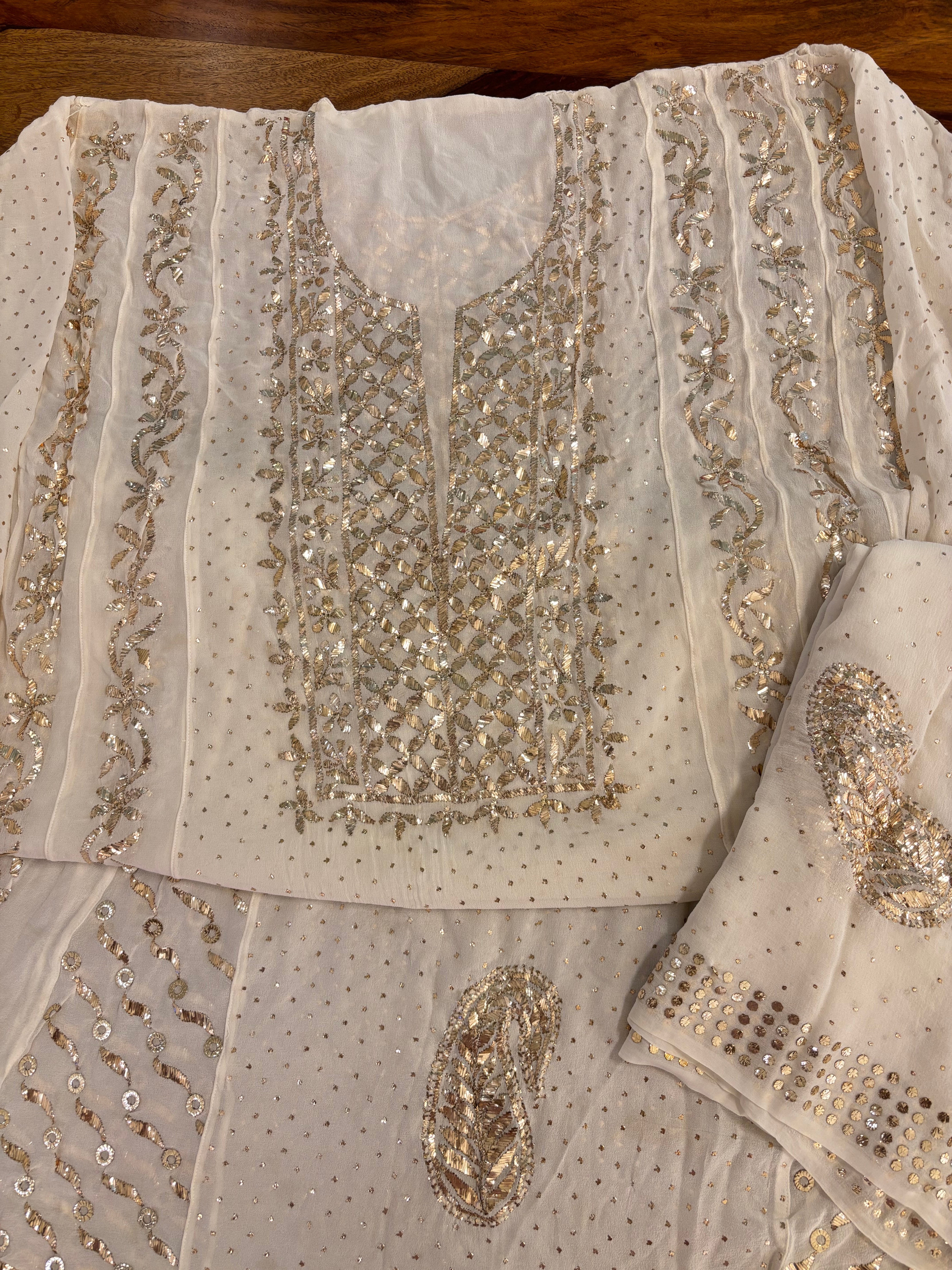 Dyeable Pure & Premium Georgette Mukaish Jhola & Dupatta Set - Pleats PleaseChikankari
