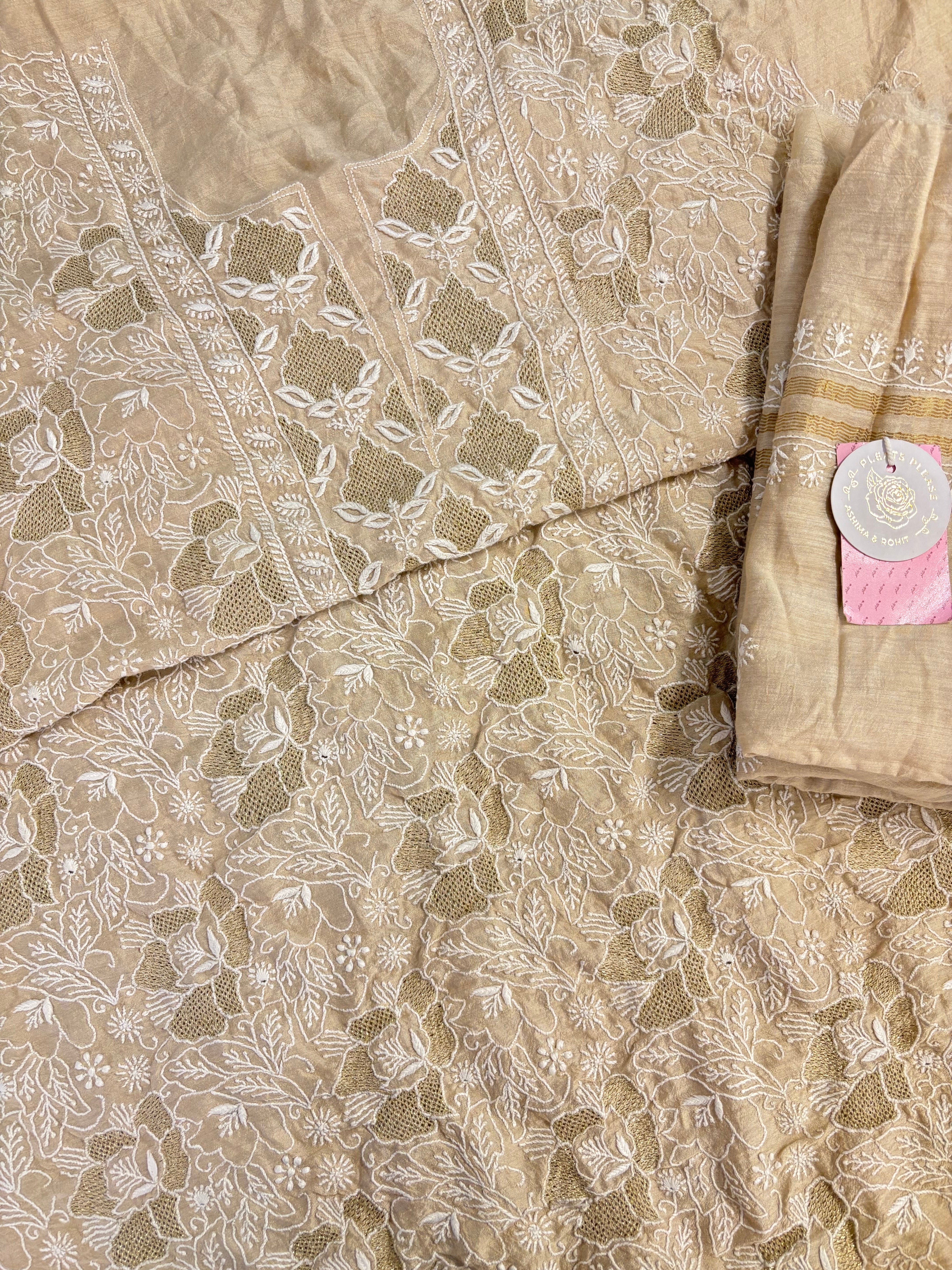 Dyeable Munga Slik Chikankari Kurta & Dupatta - Pleats PleaseChikankari