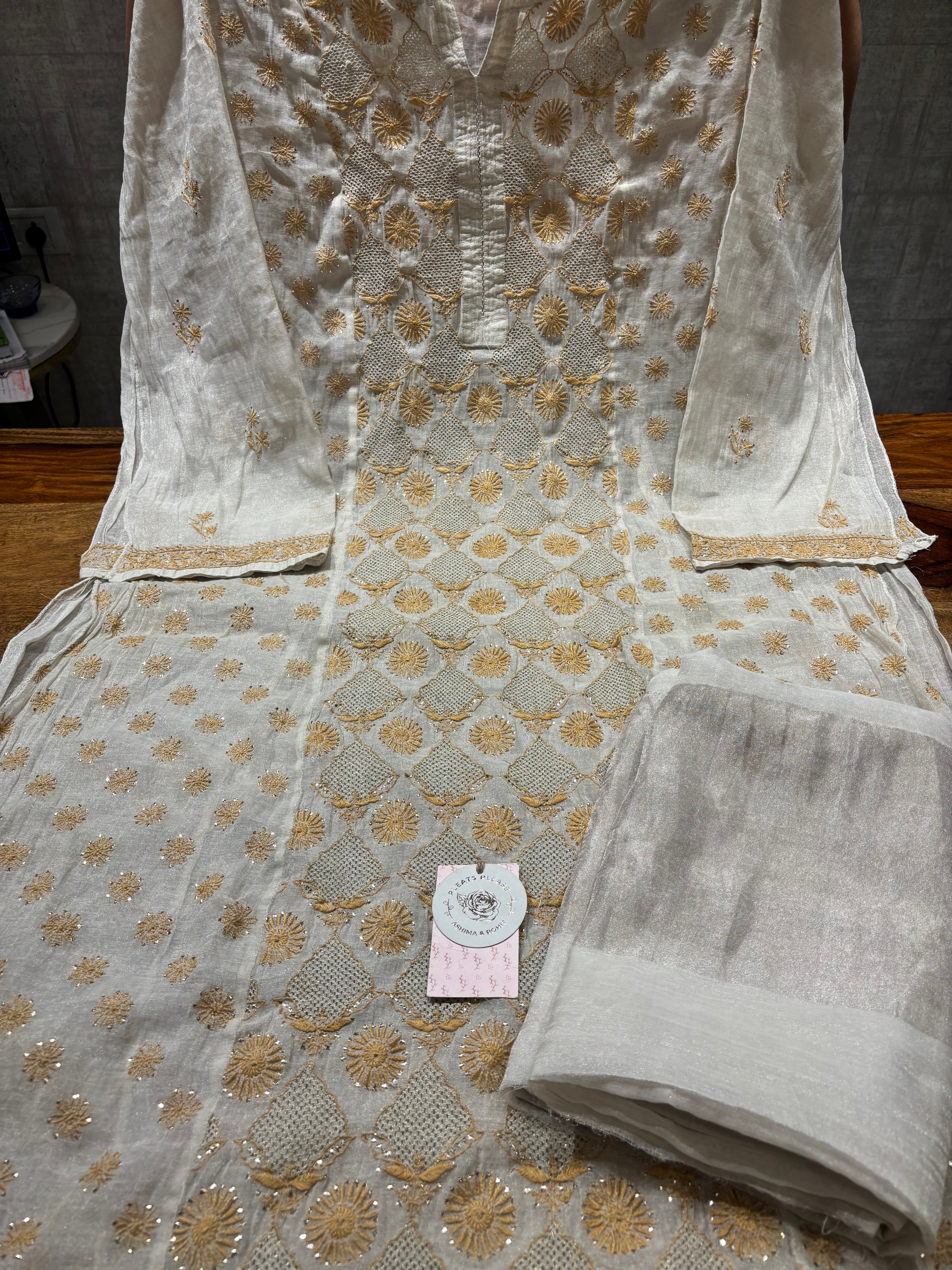 Dyeable Silver Pure And Premium Tissue Chikankari Kurta And Dupatta Set