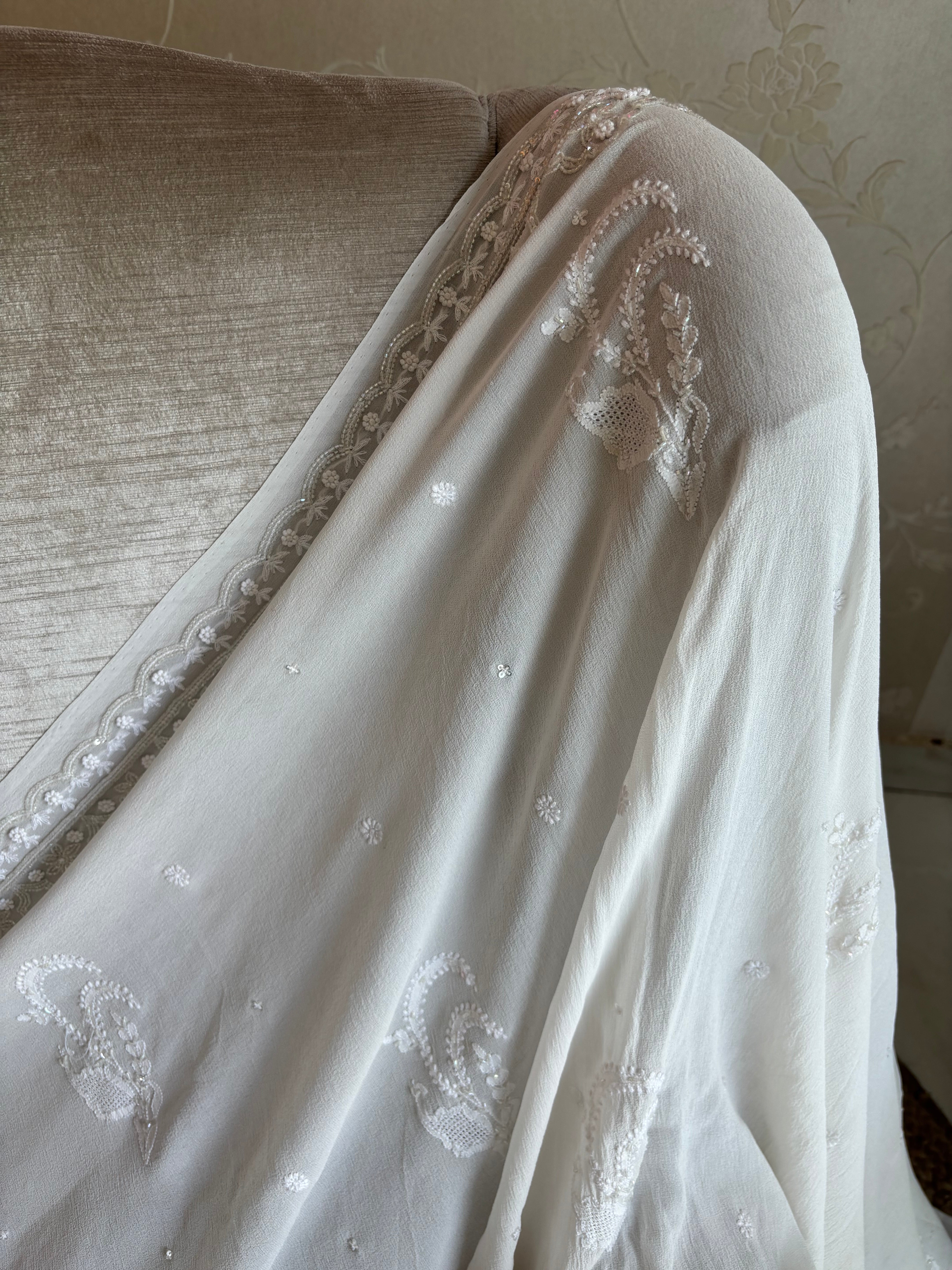 Dyeable Pure and Premium Georgette Saree and Blouse