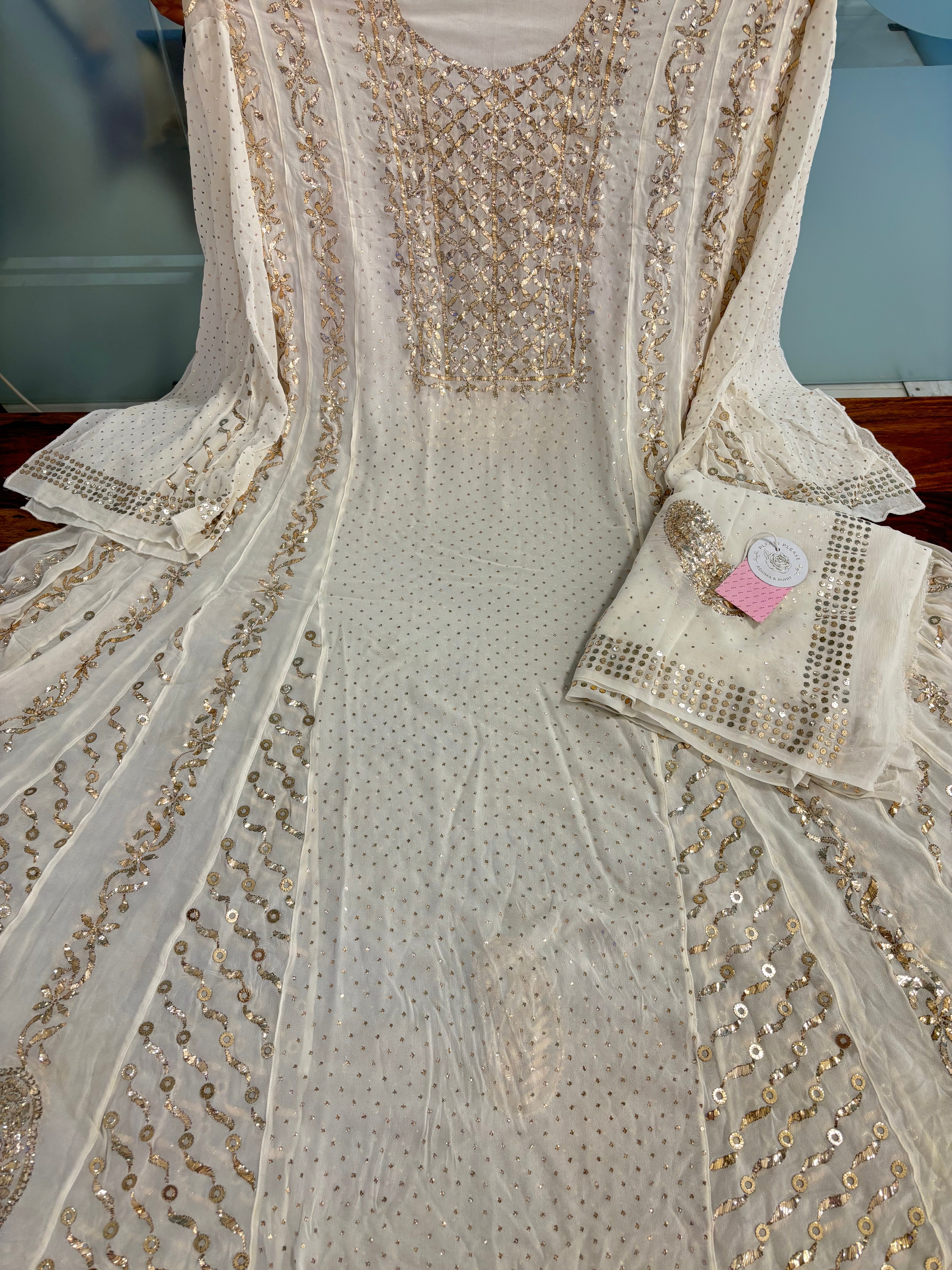 Dyeable Pure & Premium Georgette Mukaish Jhola & Dupatta Set - Pleats PleaseChikankari