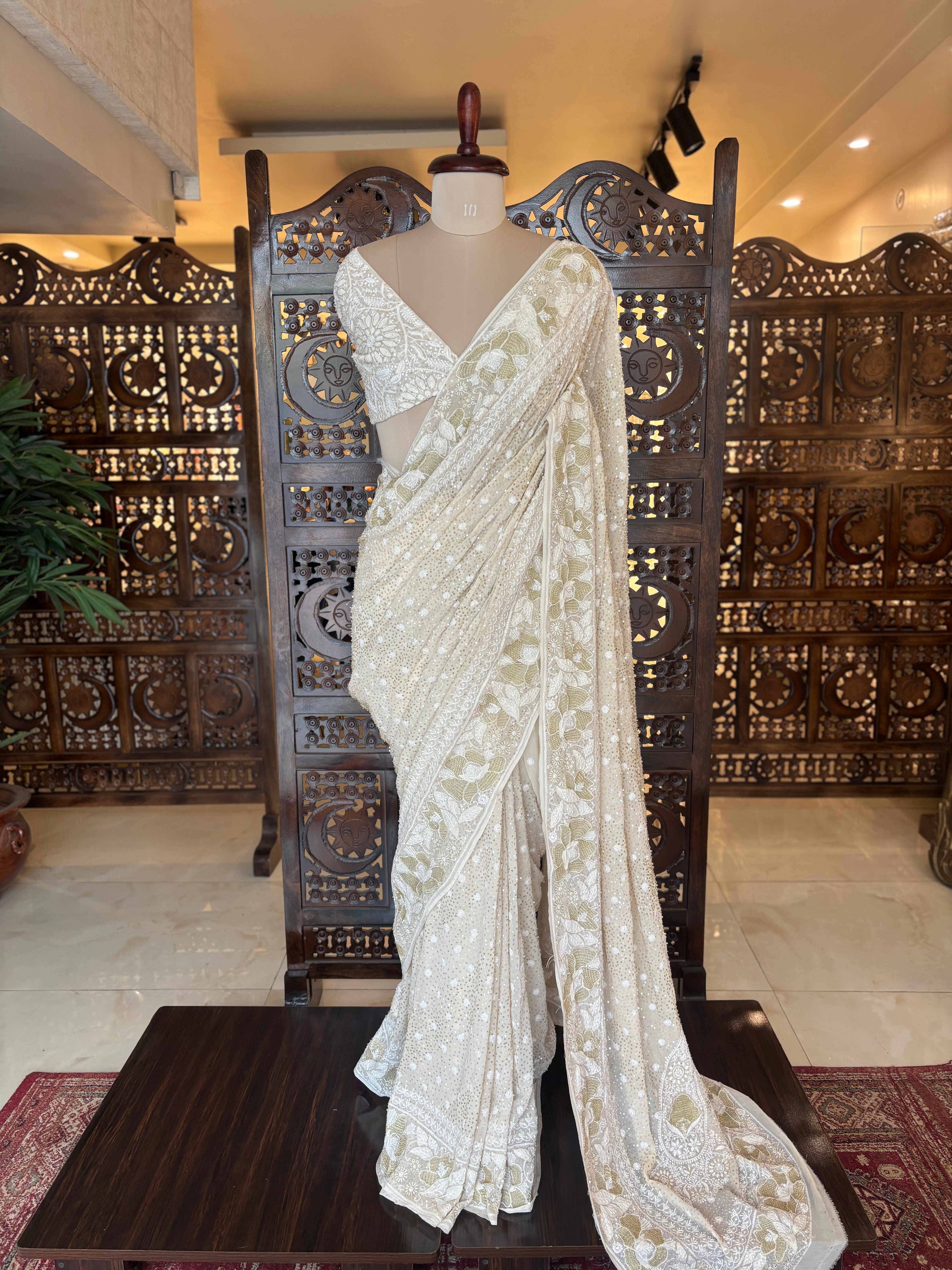 Dyeable Pure & Premium Georgette Chikankari Saree