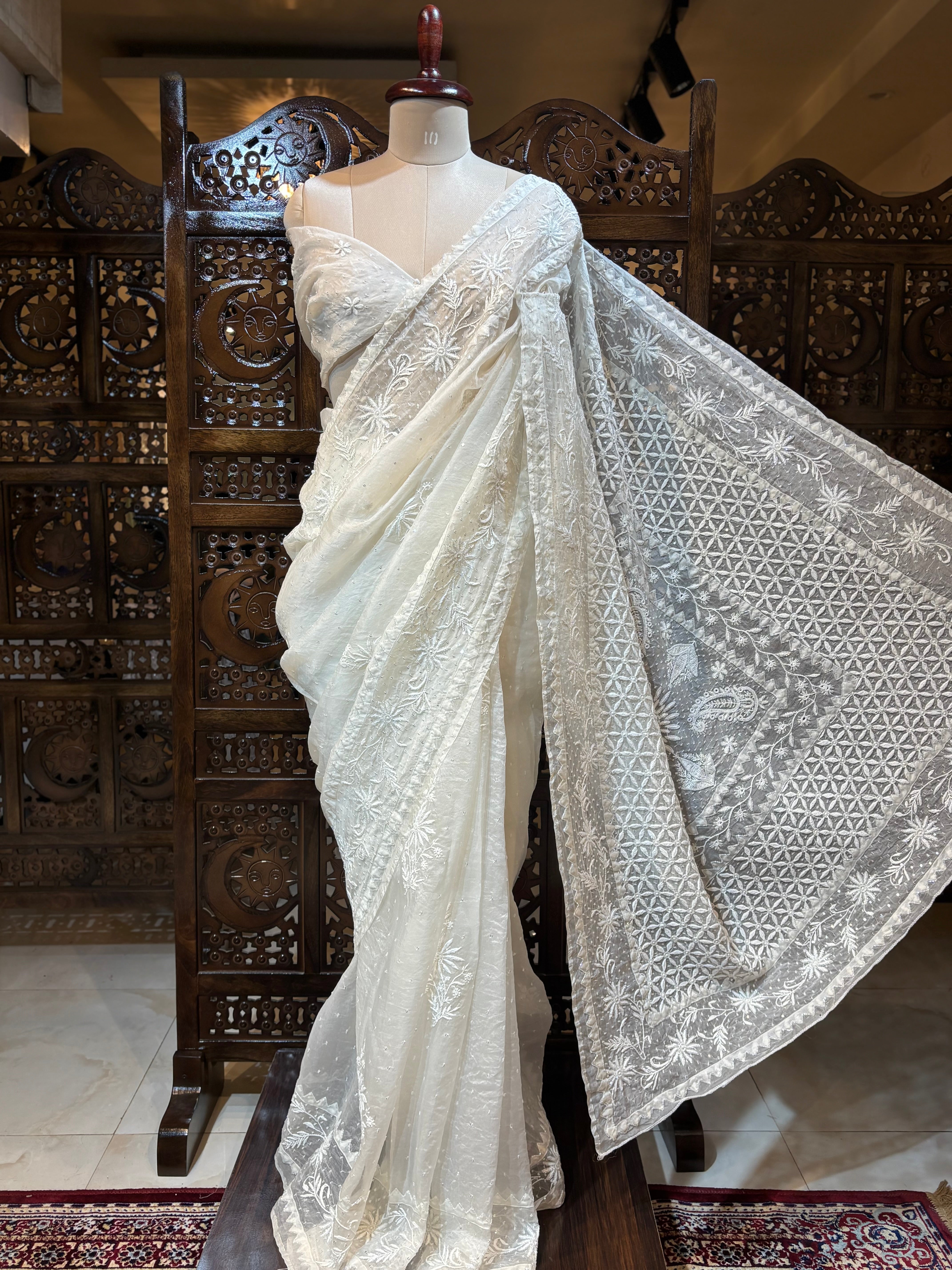 Dyeable Pure & Premium Organza Chikankari Saree & Blouse