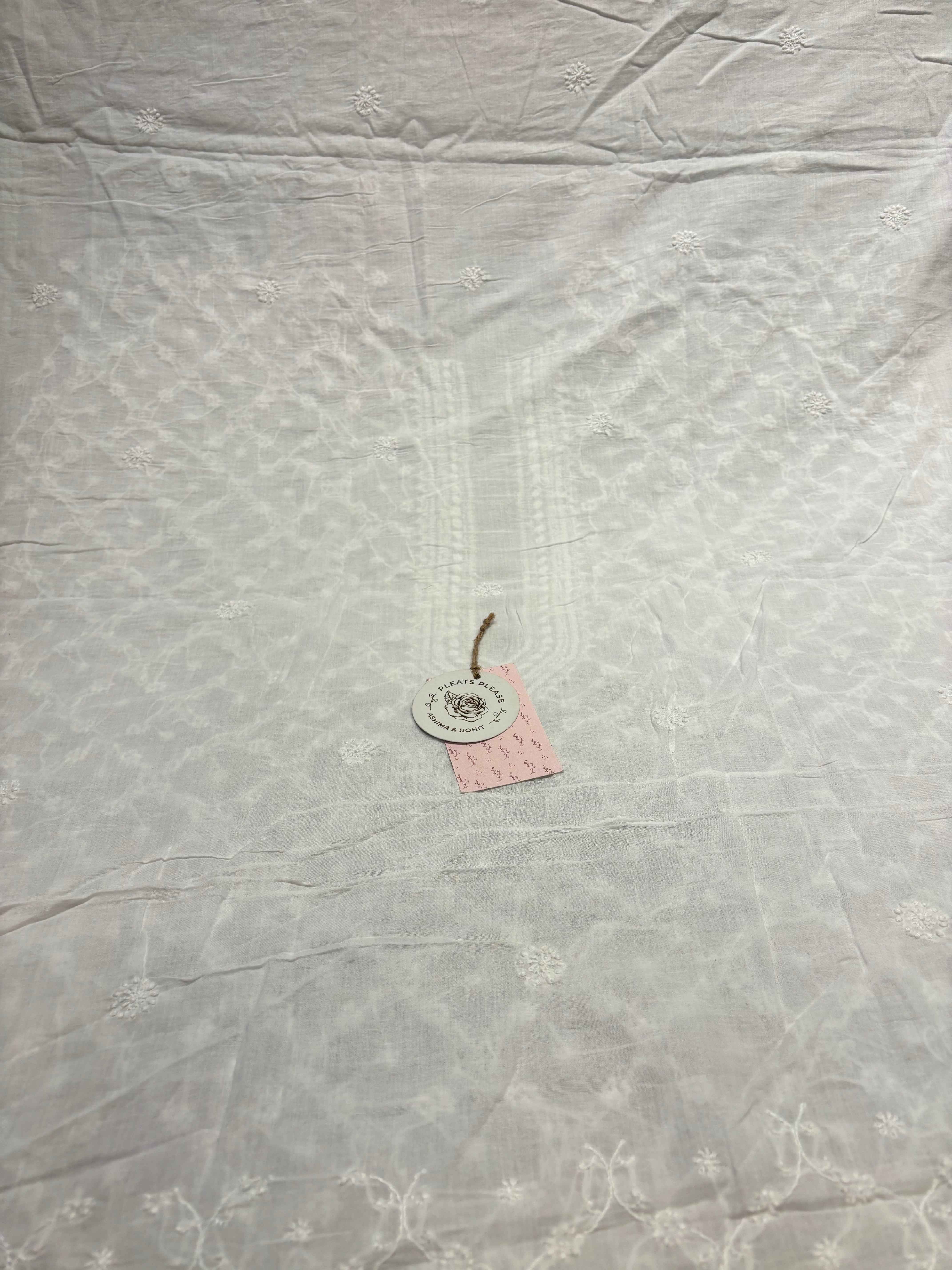 White Mul Chikankari Men’s Kurta - Pleats PleaseChikankari