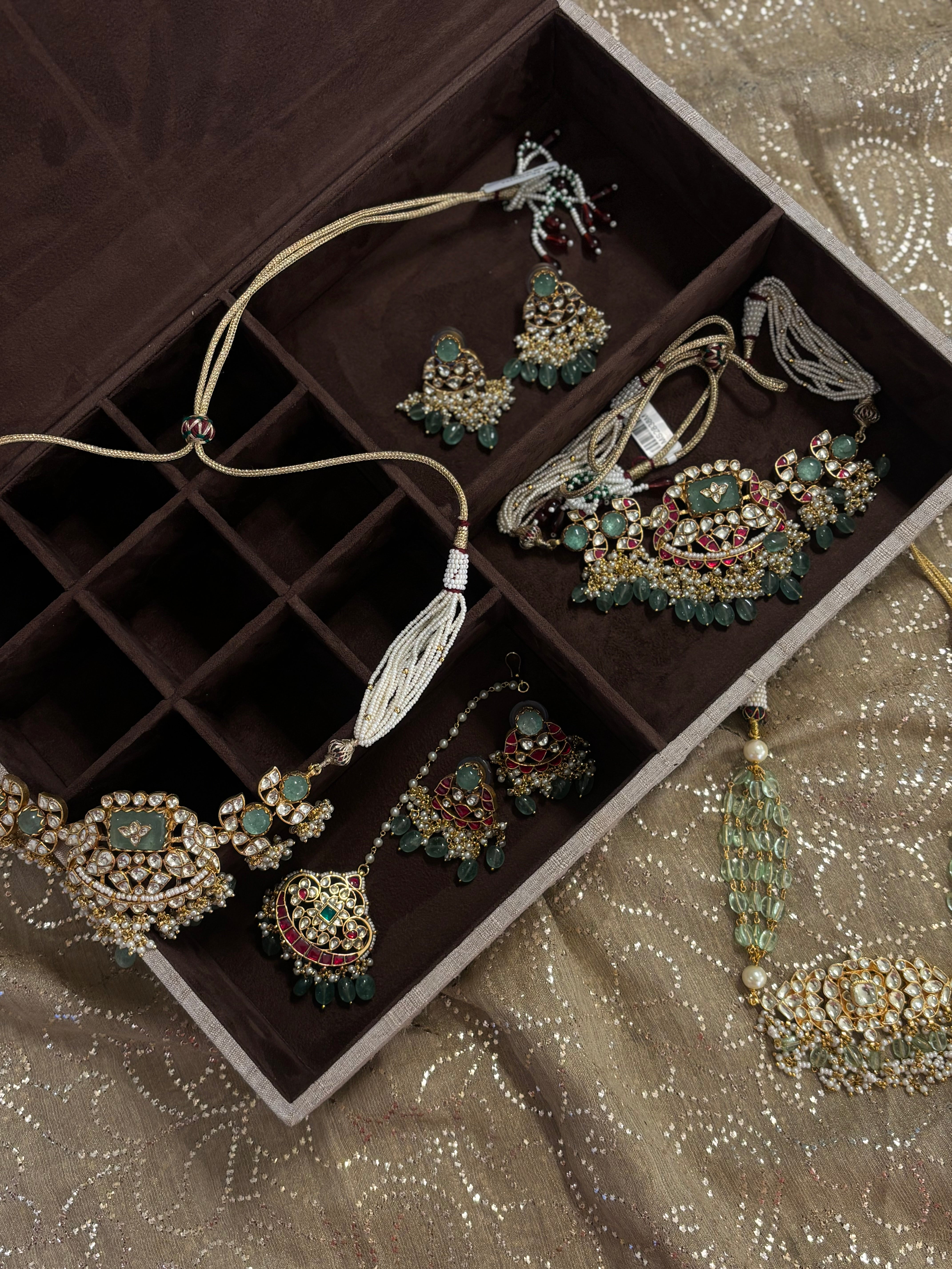 Natural Silk Chikankari Box