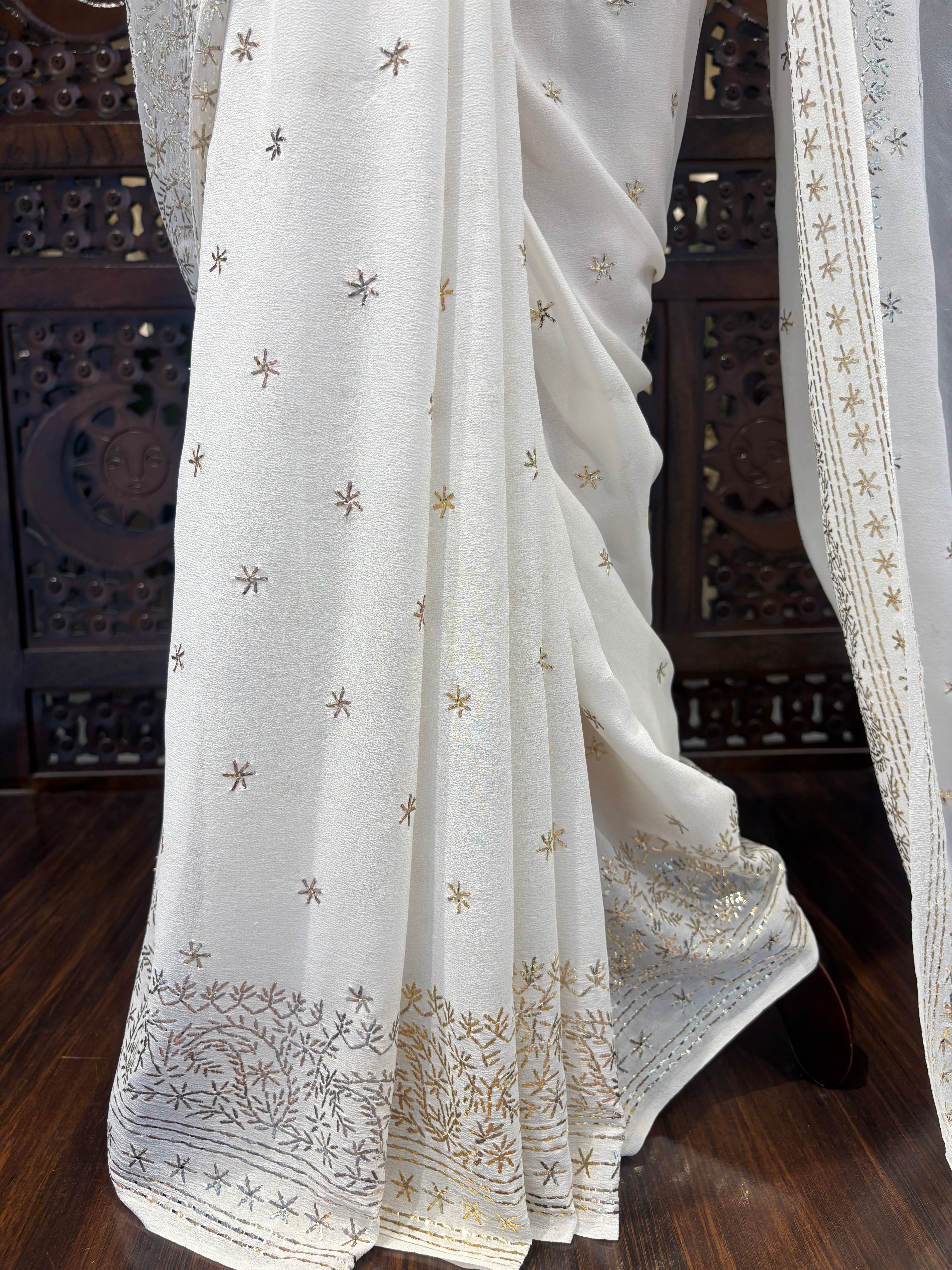 Dyeable Pure & Premium Georgette Mukaish Saree