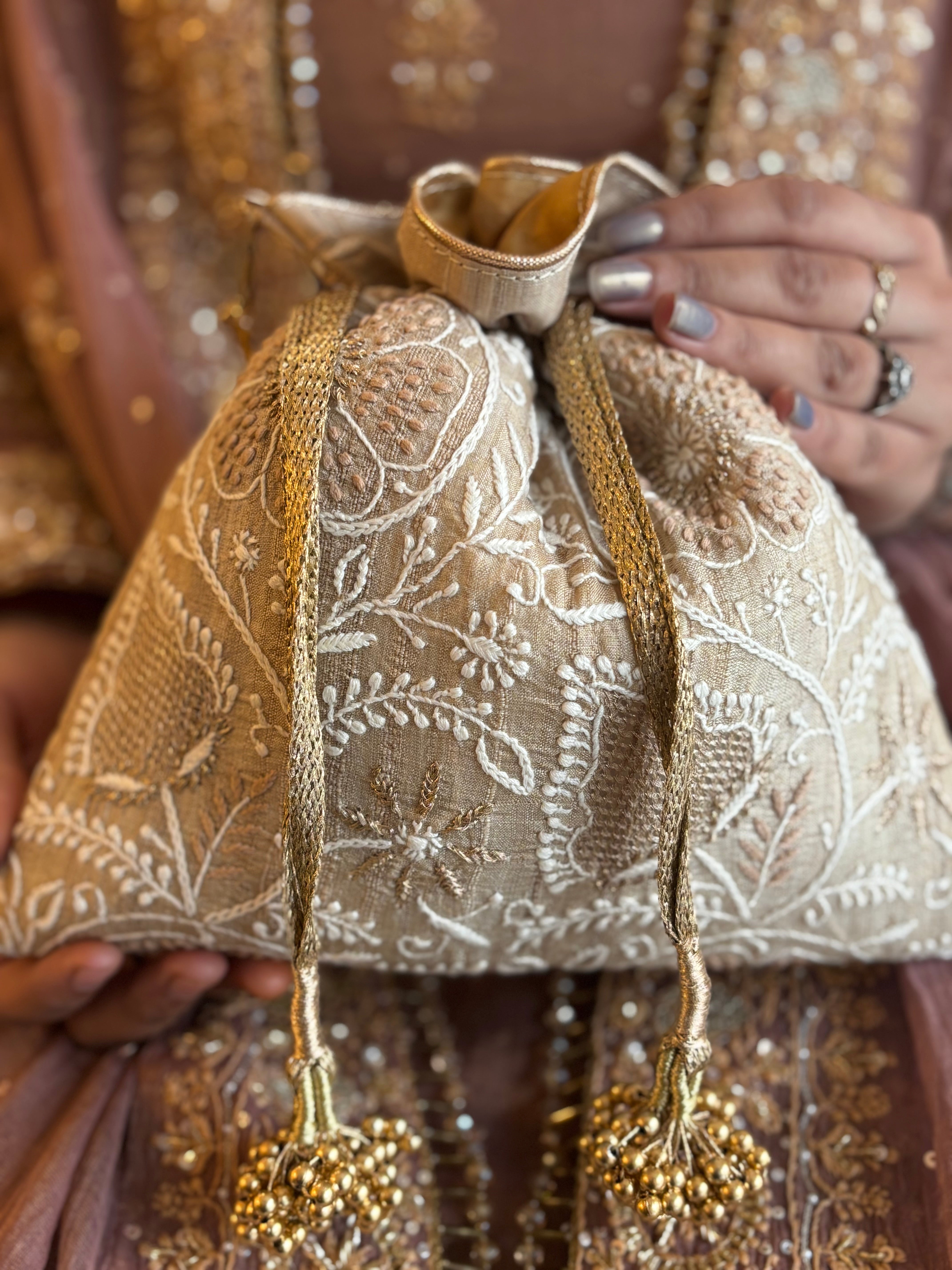 Beige Chikankari Potli