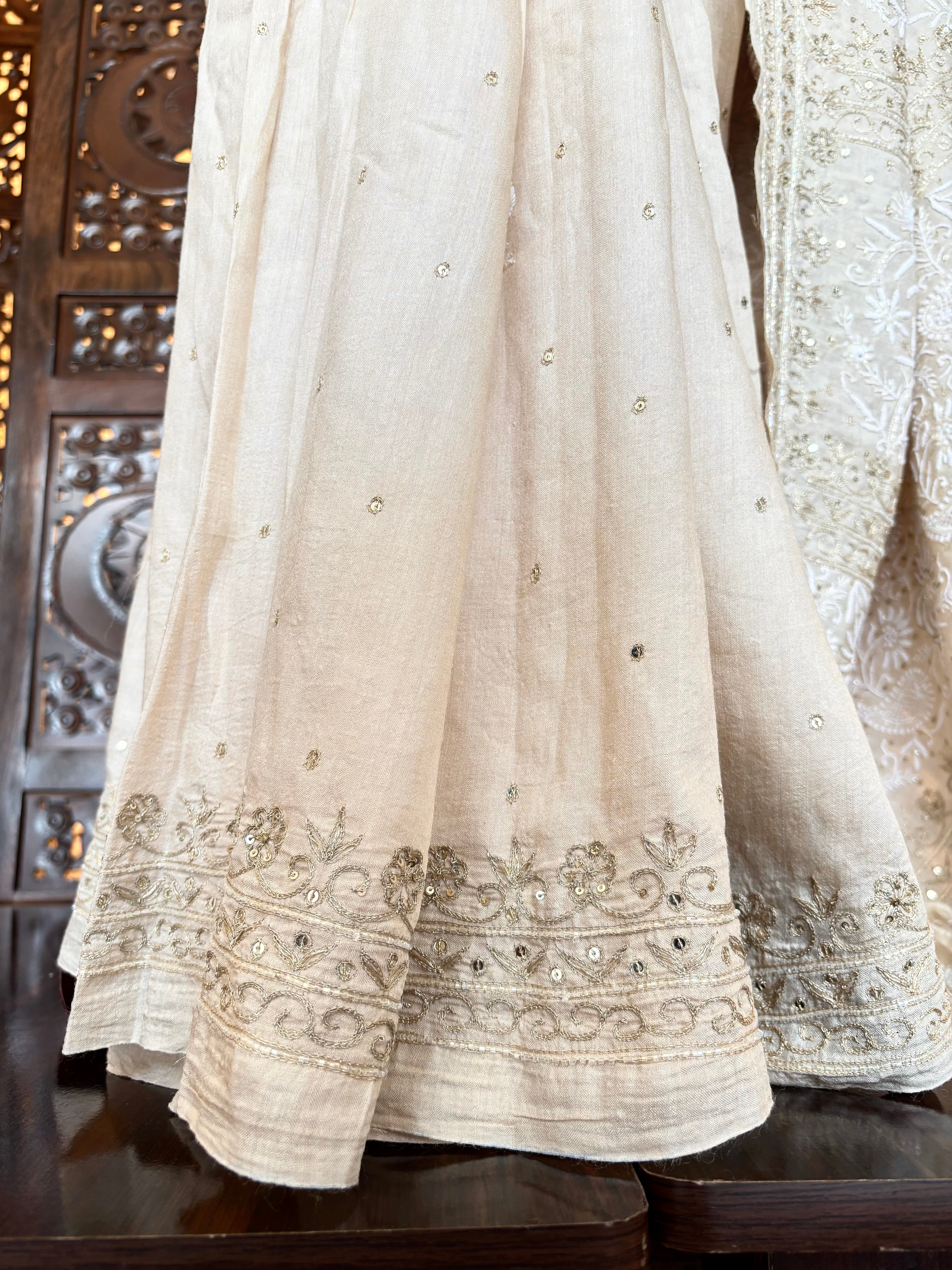 Dyeable Monga Silk Chikankari Saree