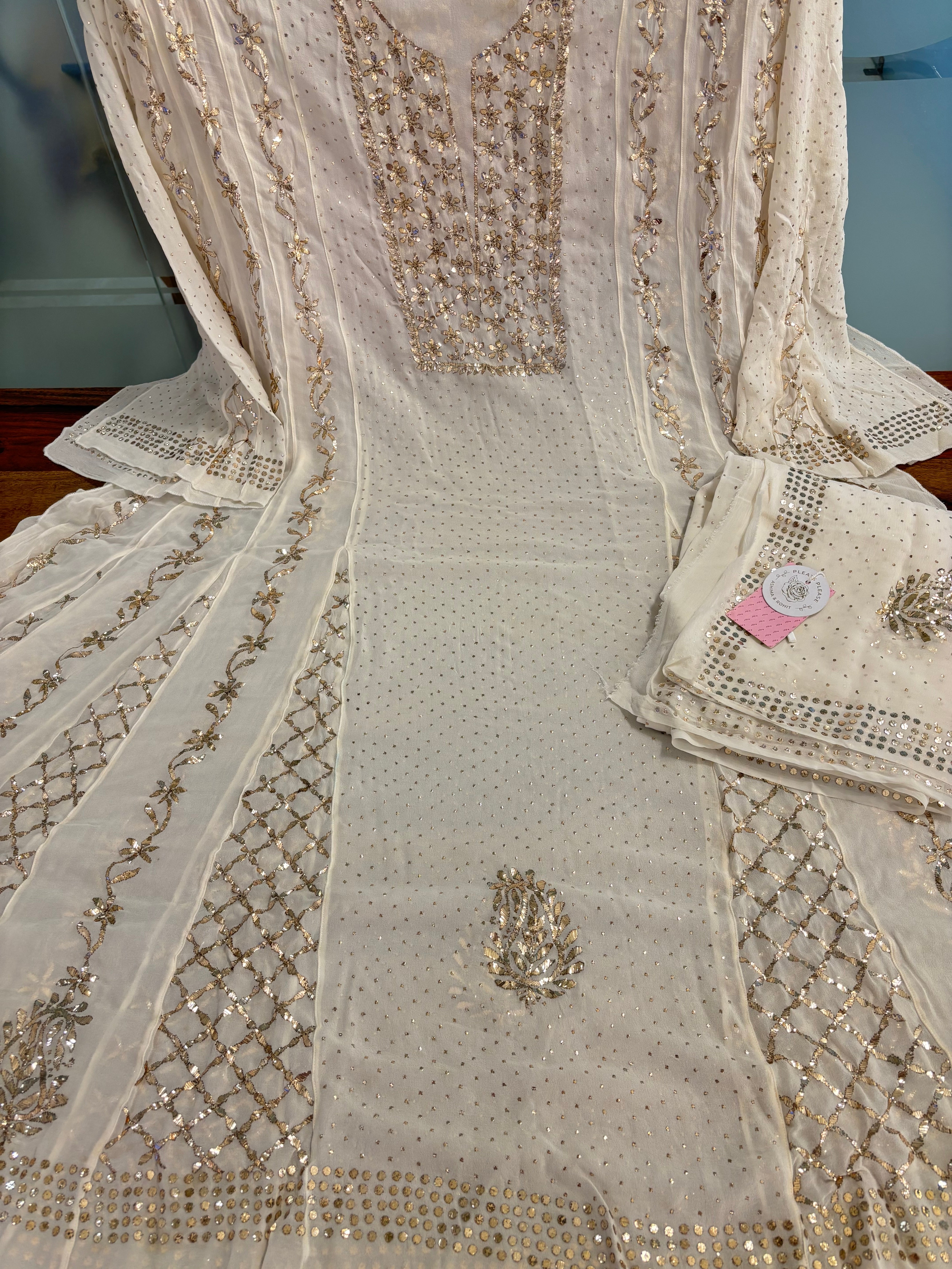 Dyeable Pure & Premium Georgette Mukaish Jhola & Dupatta Set - Pleats PleaseChikankari