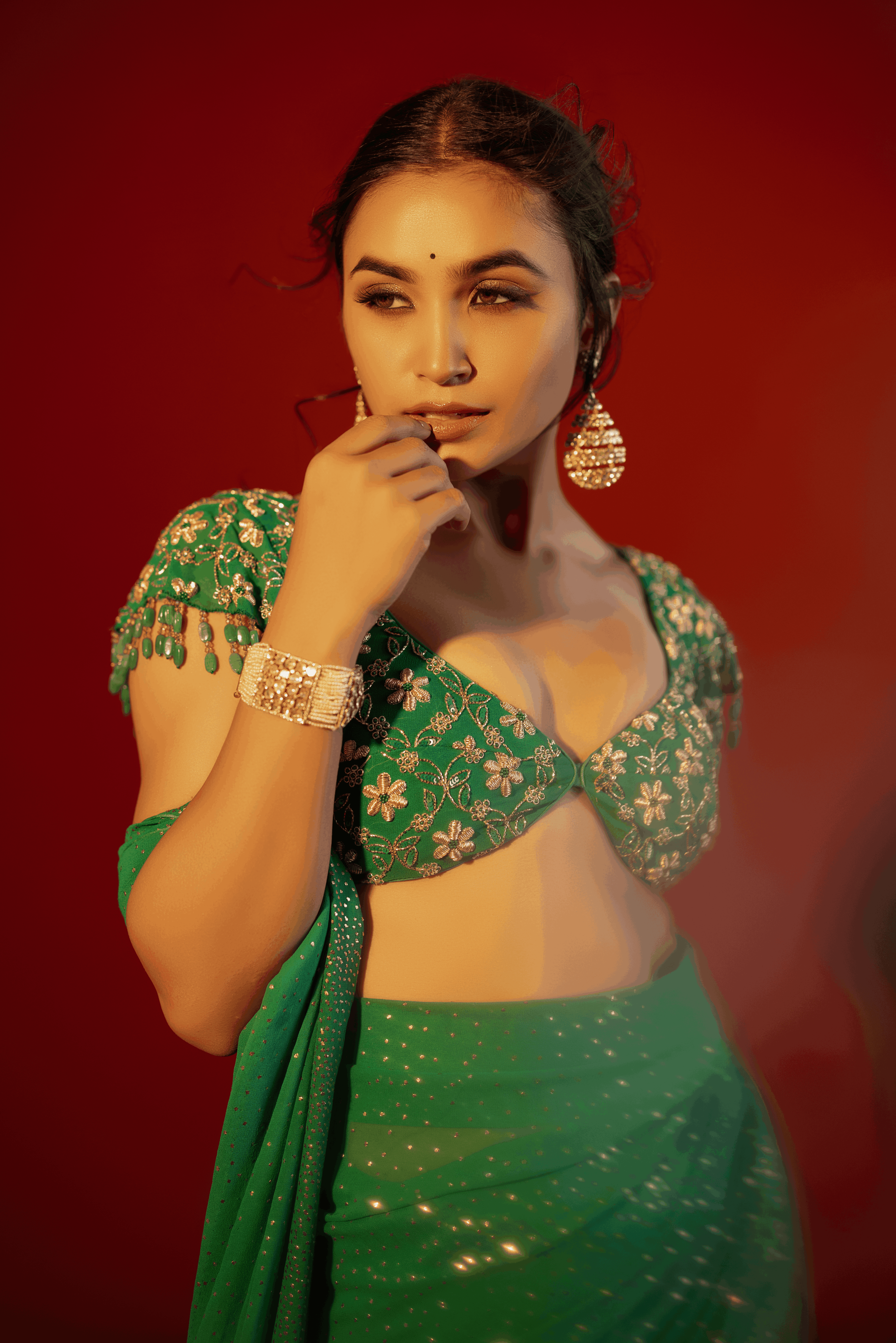 Emerald Green Pure and Premium Georgette Lakhdana Saree and Blouse