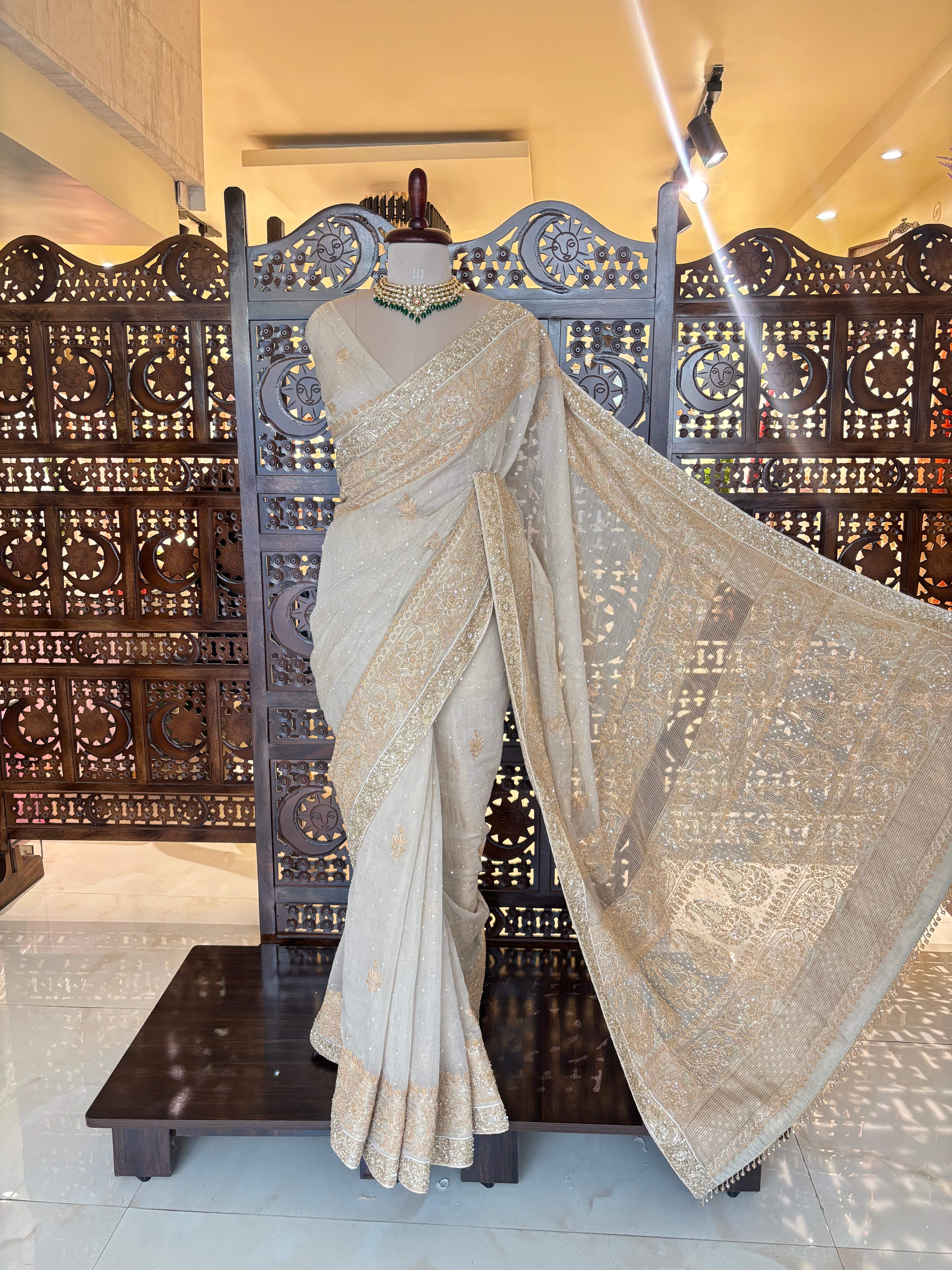 Dyeable Pure & Premium Tissue Chikankari Saree