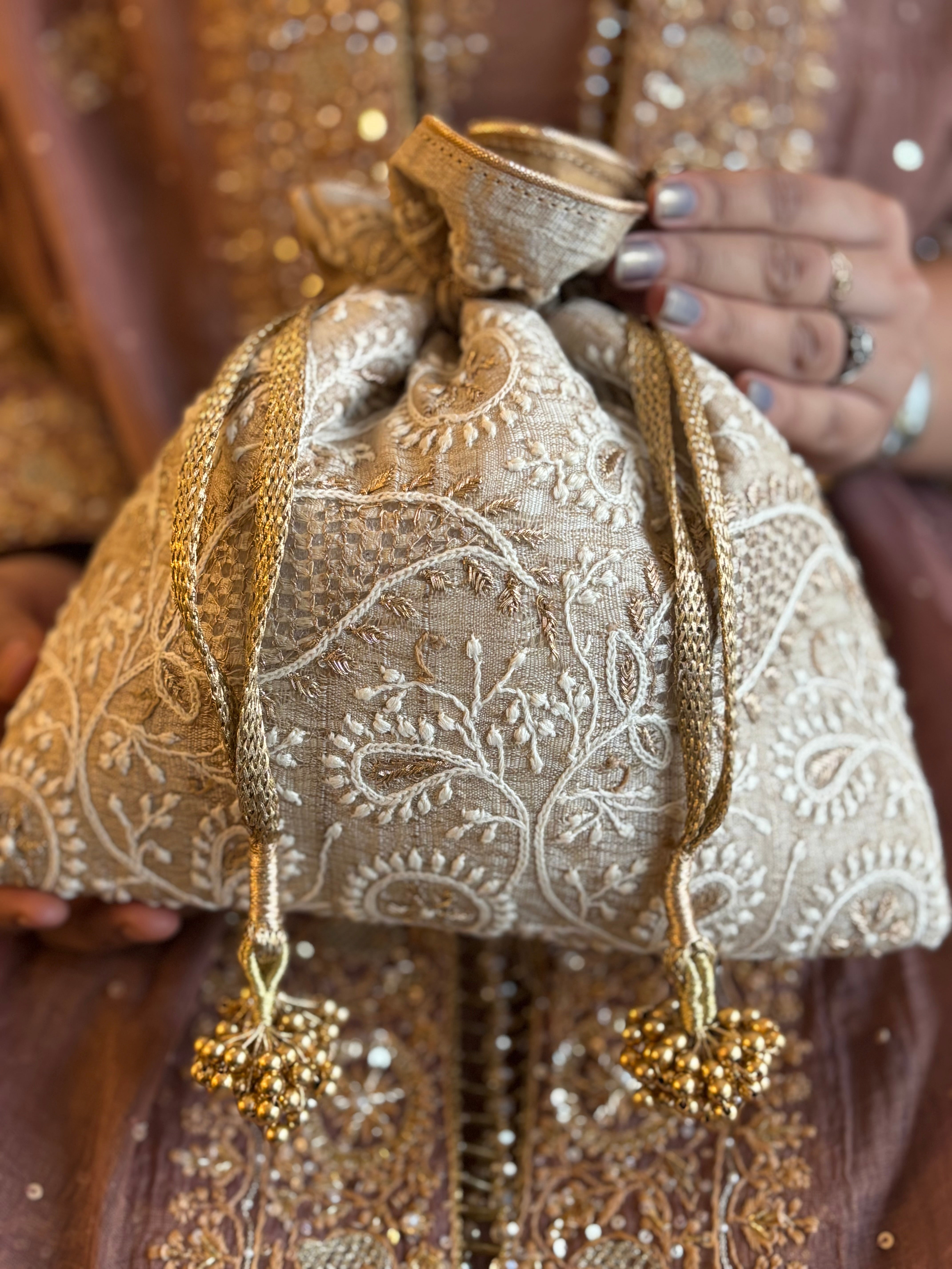Beige Chikankari Potli