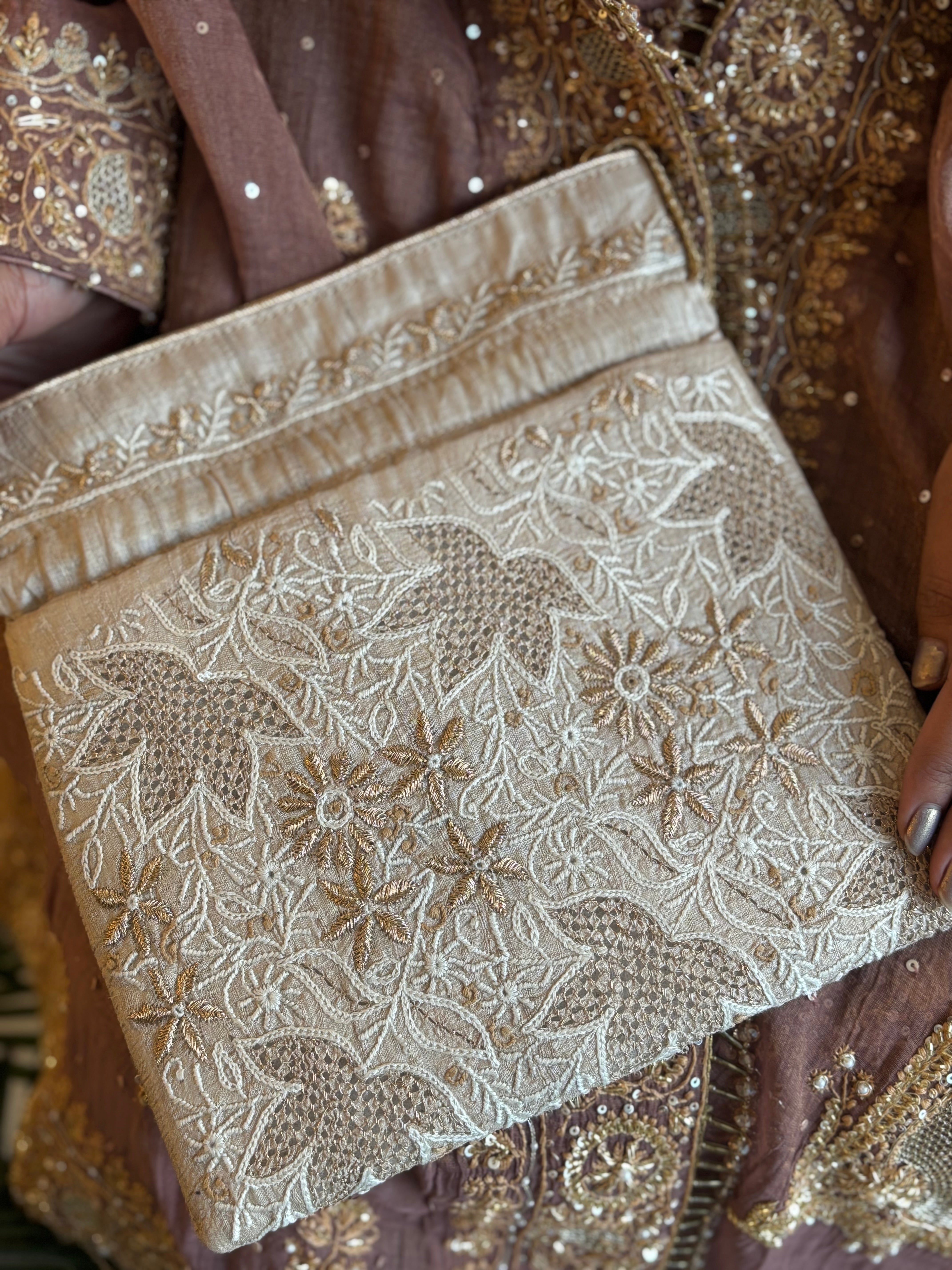 Beige Chikankari Potli