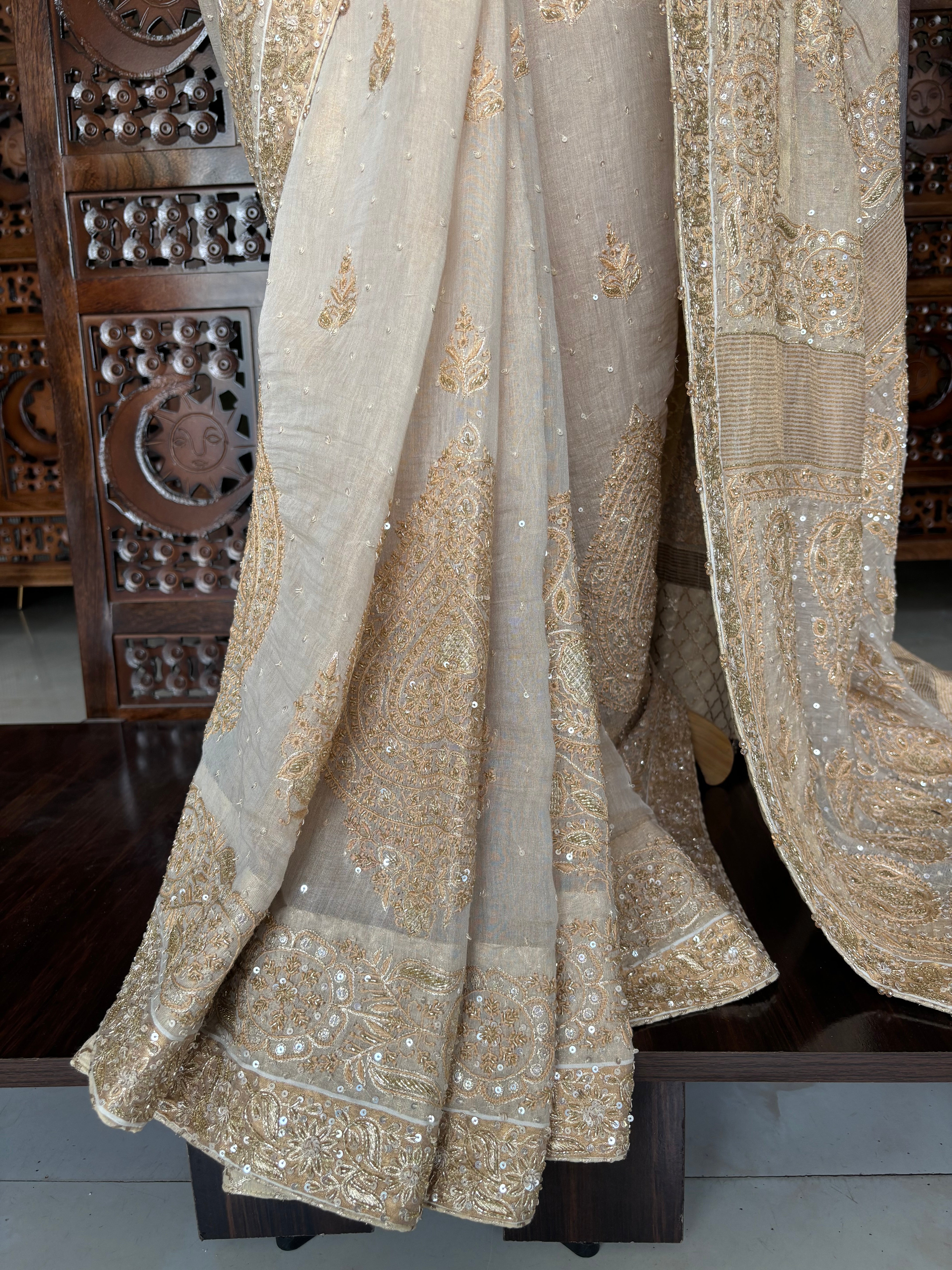 Dyeable Pure & Premium Tissue Chikankari Saree