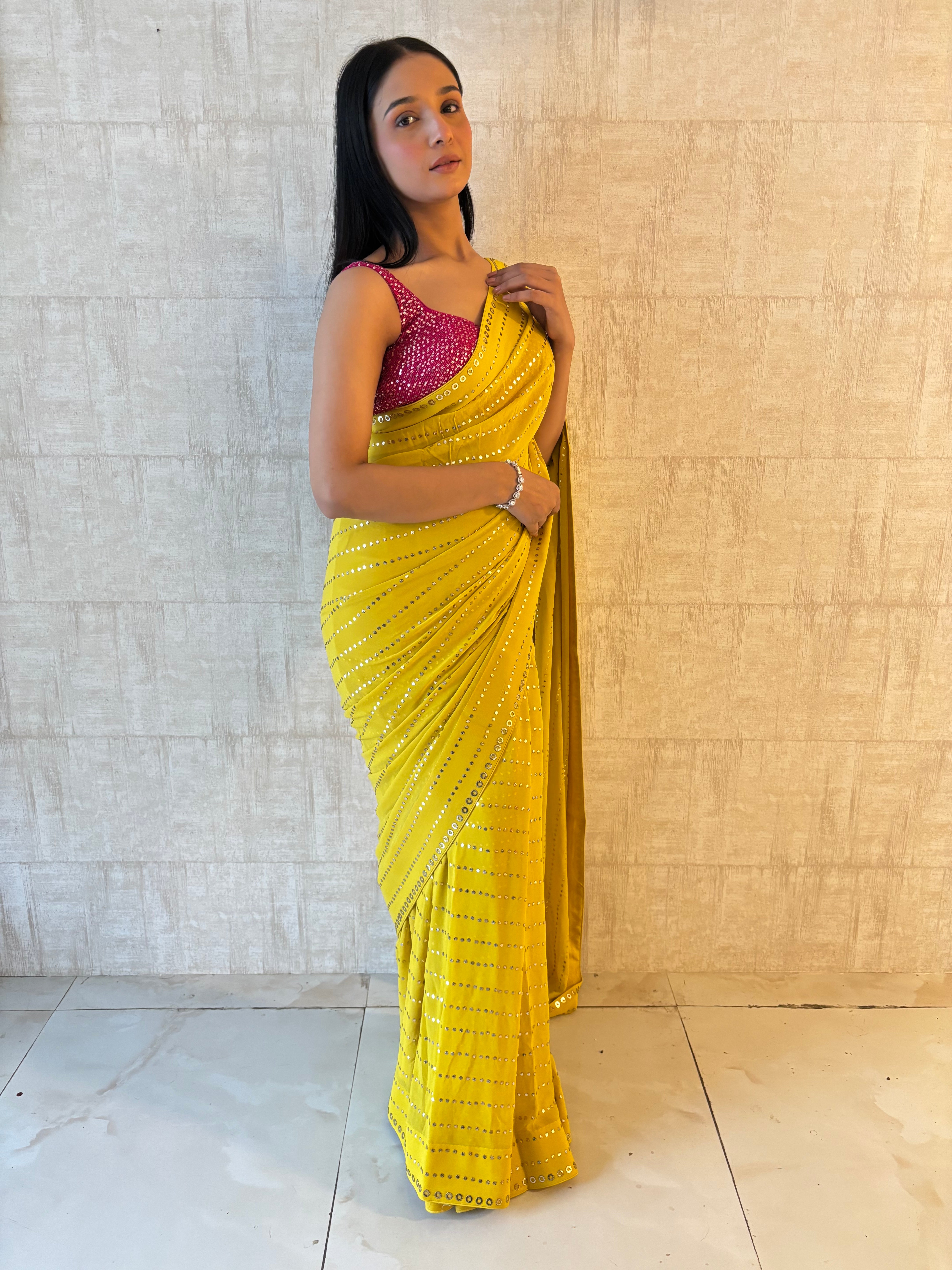 Dhaani Green Pure & Premium Georgette Mukaish Saree & Blouse