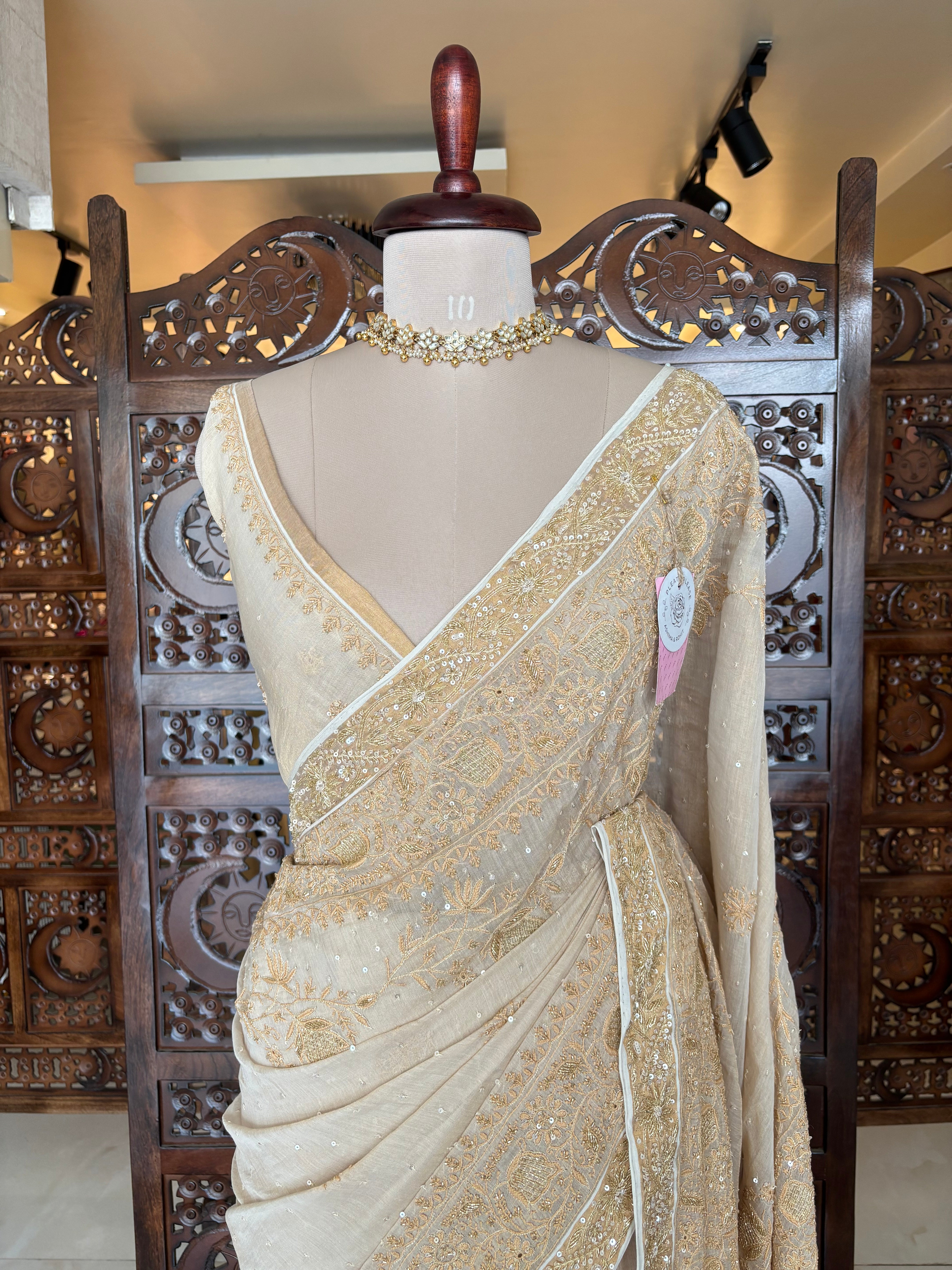 Dyeable Pure & Premium Tissue Chikankari Saree