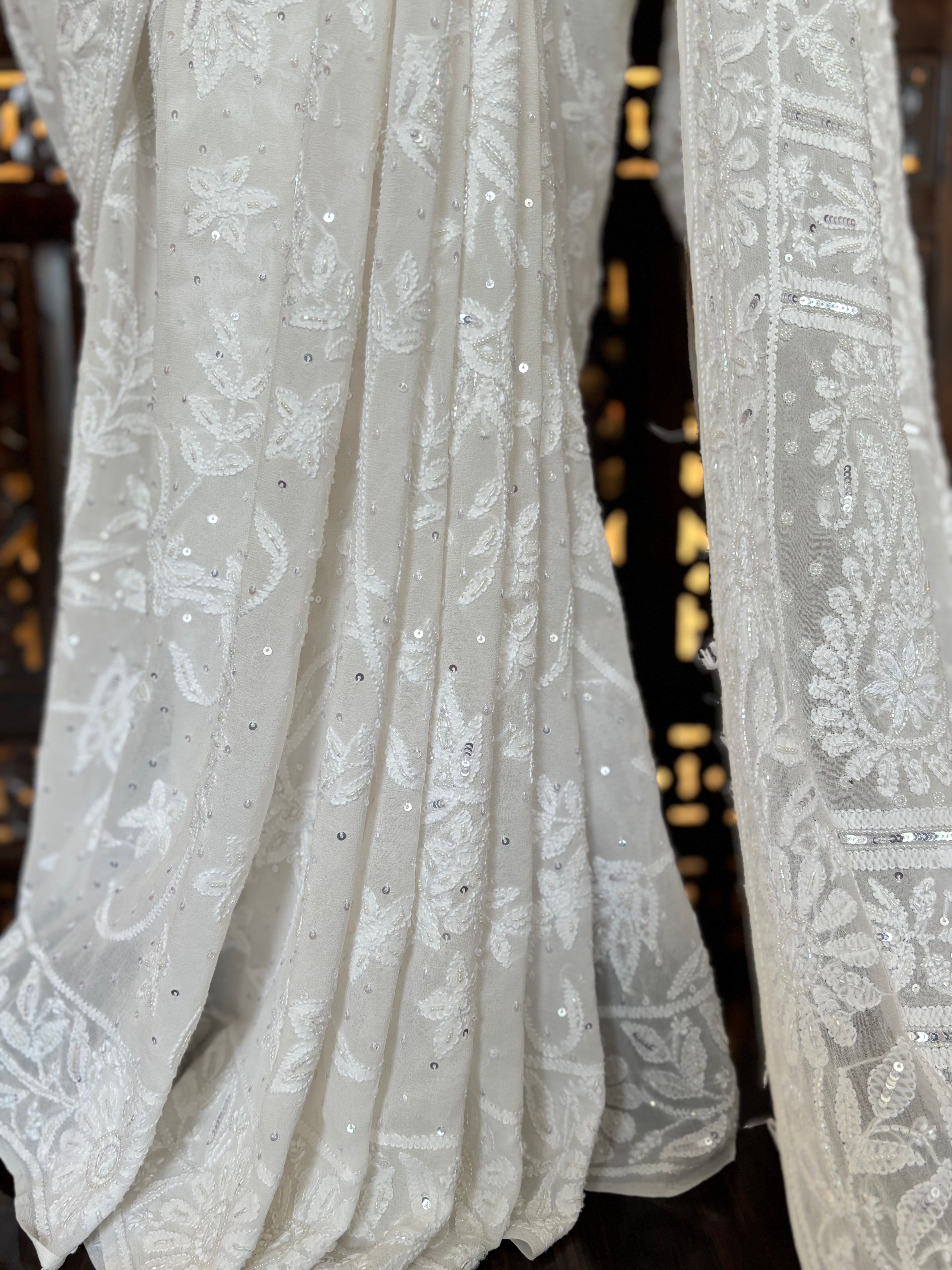 Dyeable Pure & Premium Georgette Chikankari Saree & Blouse - Pleats PleaseChikankari