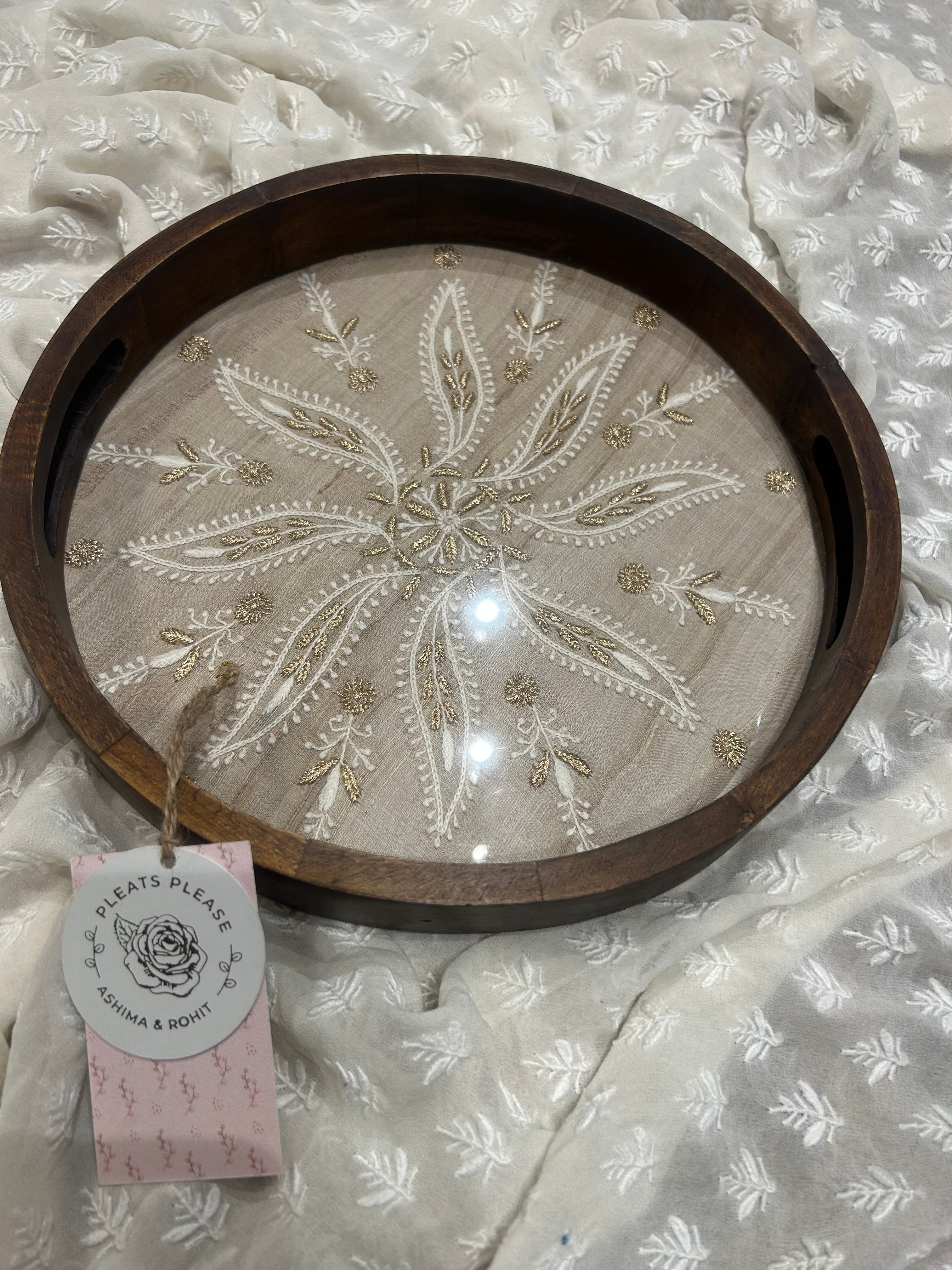 Fawn Silk Circle Chikankari Wooden Tray