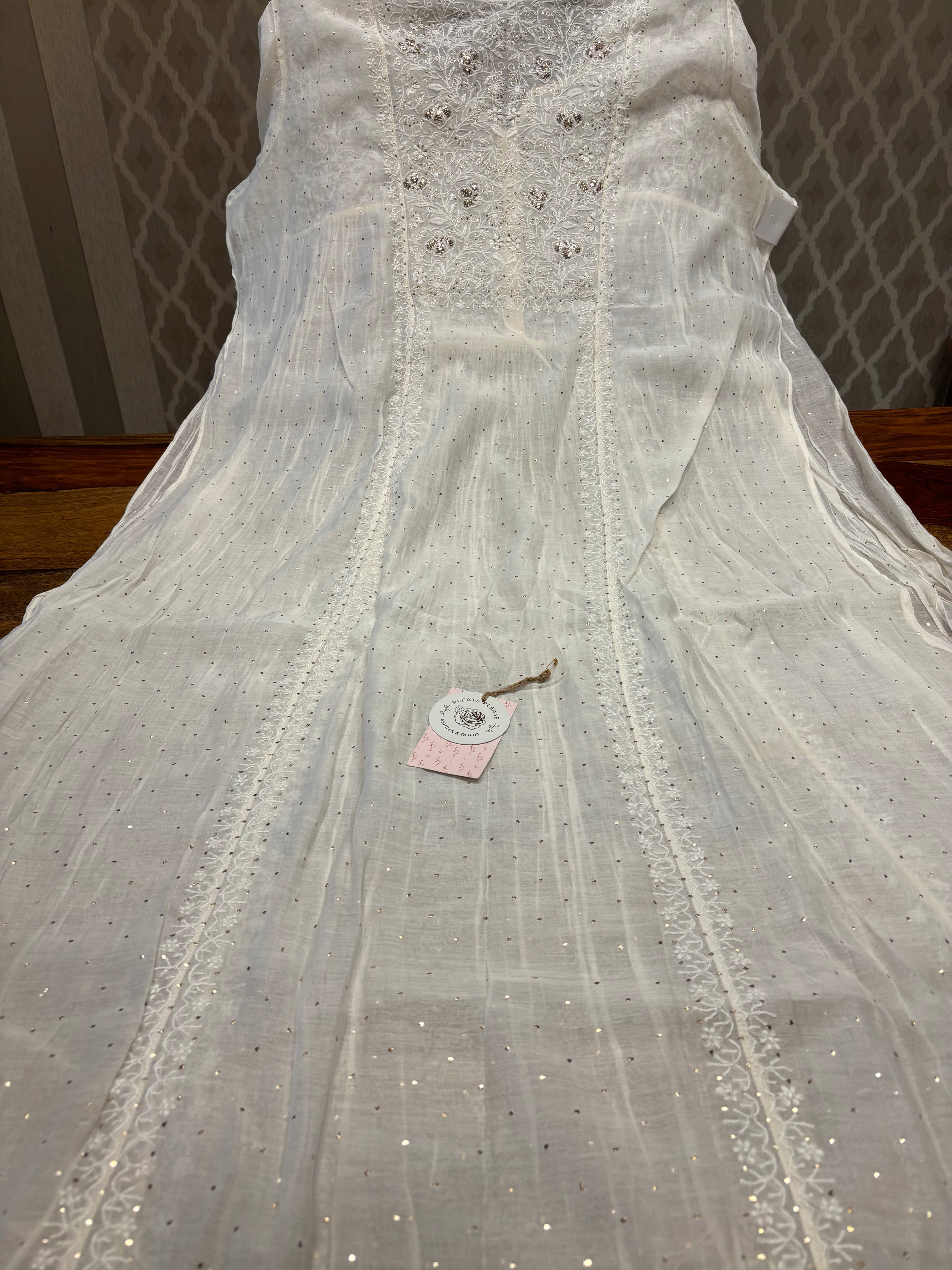 Dyeable Chanderi Mul Chikankari And Mukaish Tunic’s And Dupatta Set
