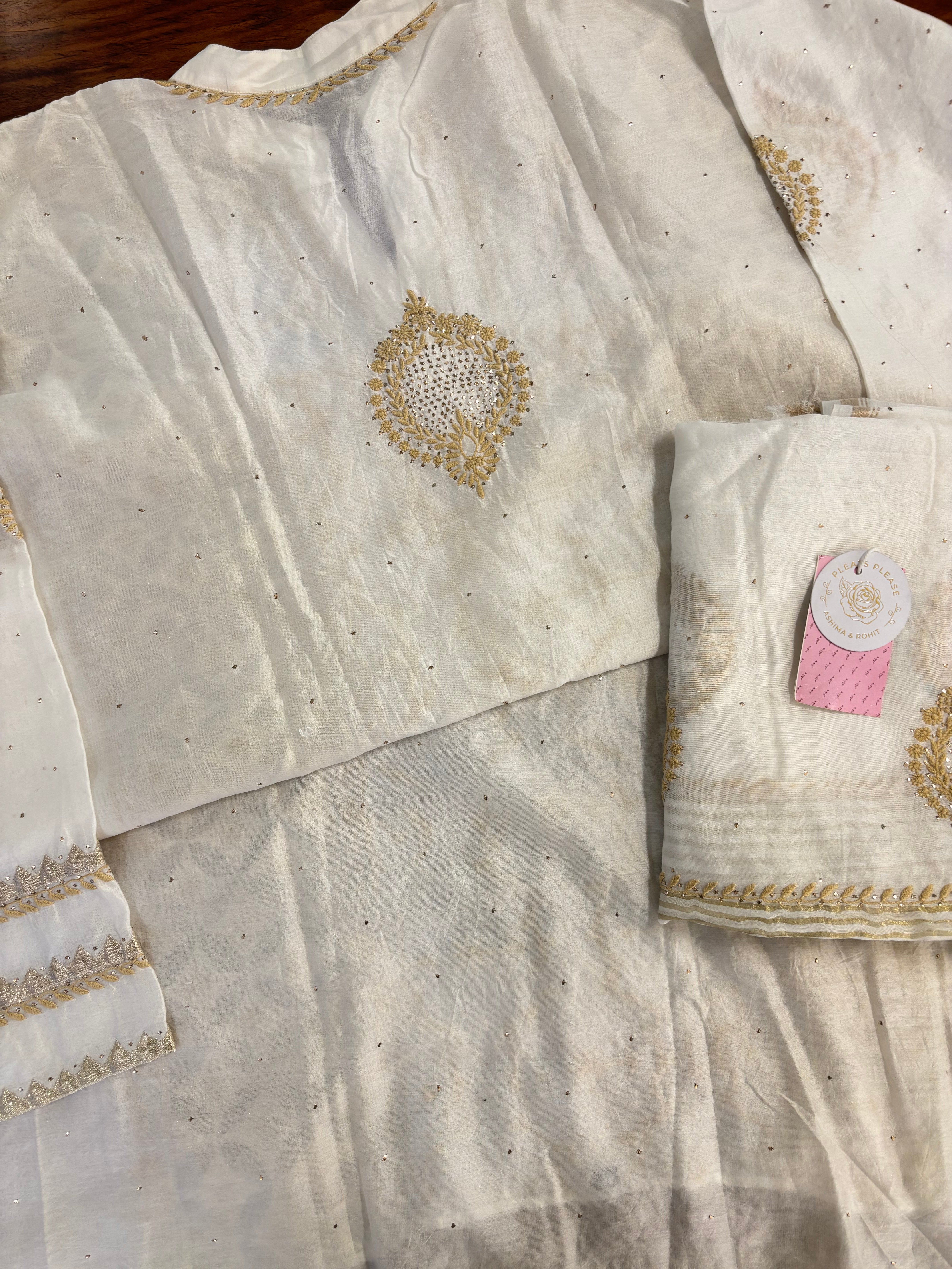 Dyeable Chanderi Chikankari Mukaish Kurta & Dupatta - Pleats PleaseChikankari