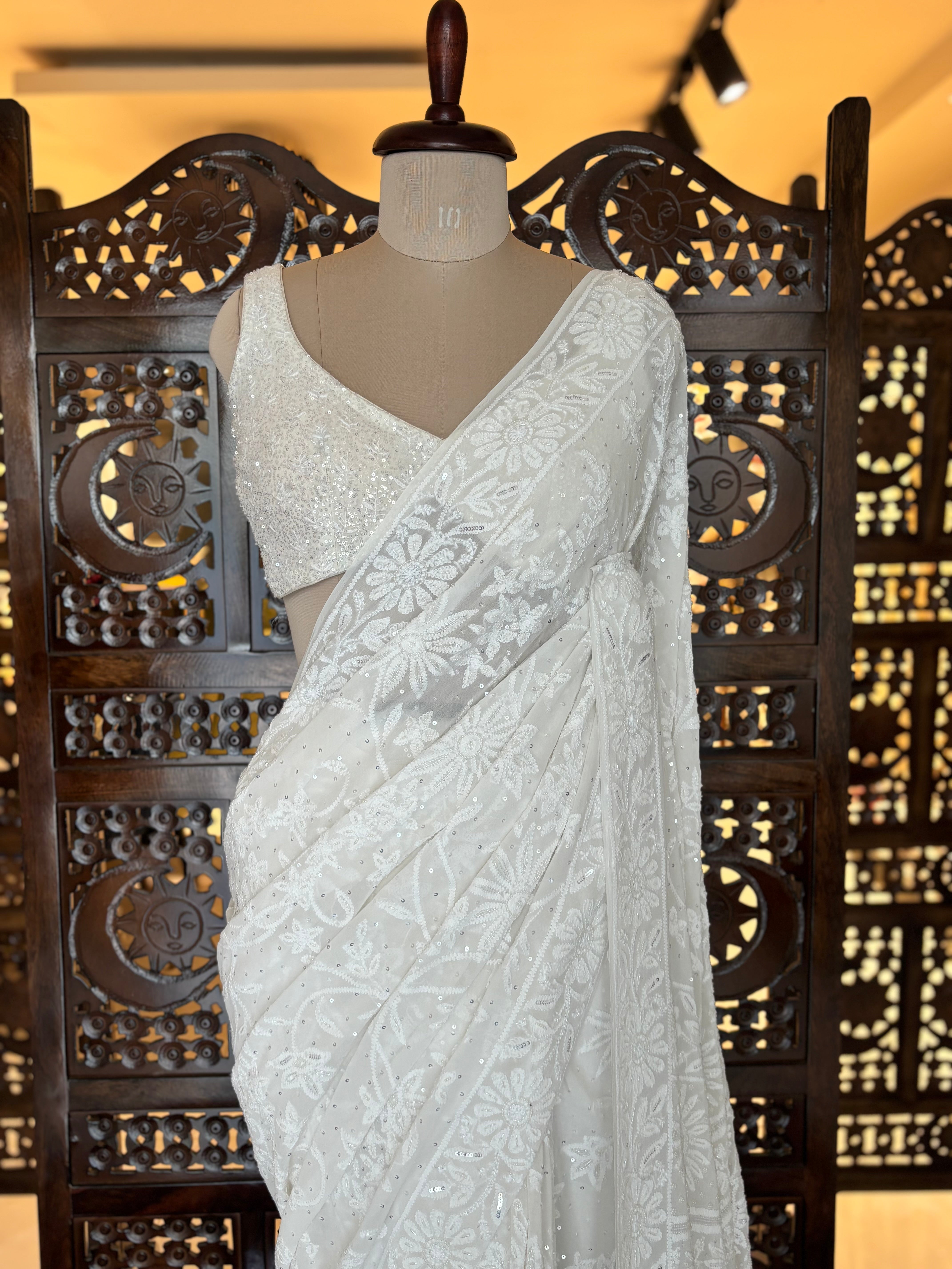 Dyeable Pure & Premium Georgette Chikankari Saree & Blouse - Pleats PleaseChikankari
