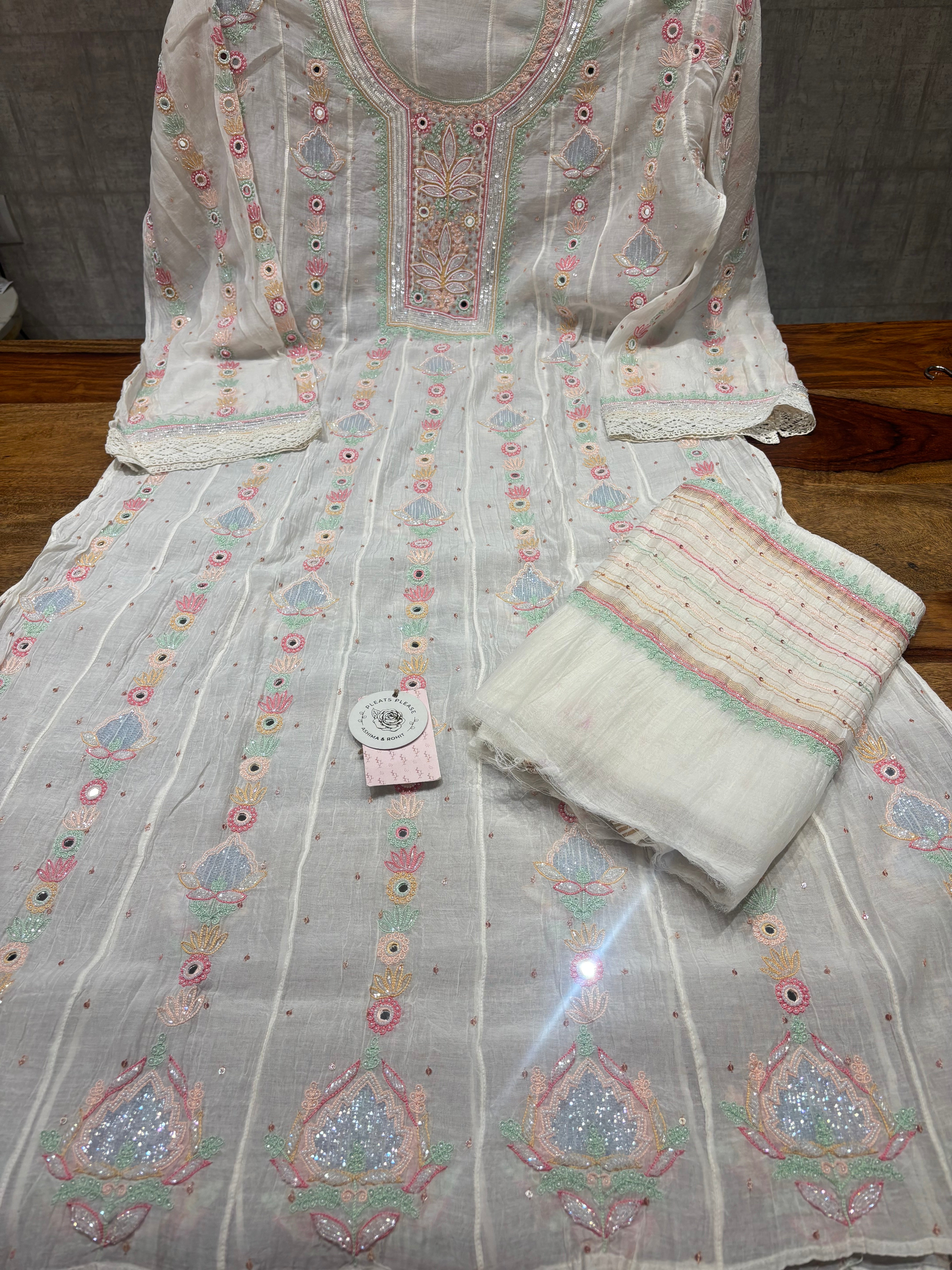 Dyeable Chanderi Mul Chikankari Kurta & Dupatta Set