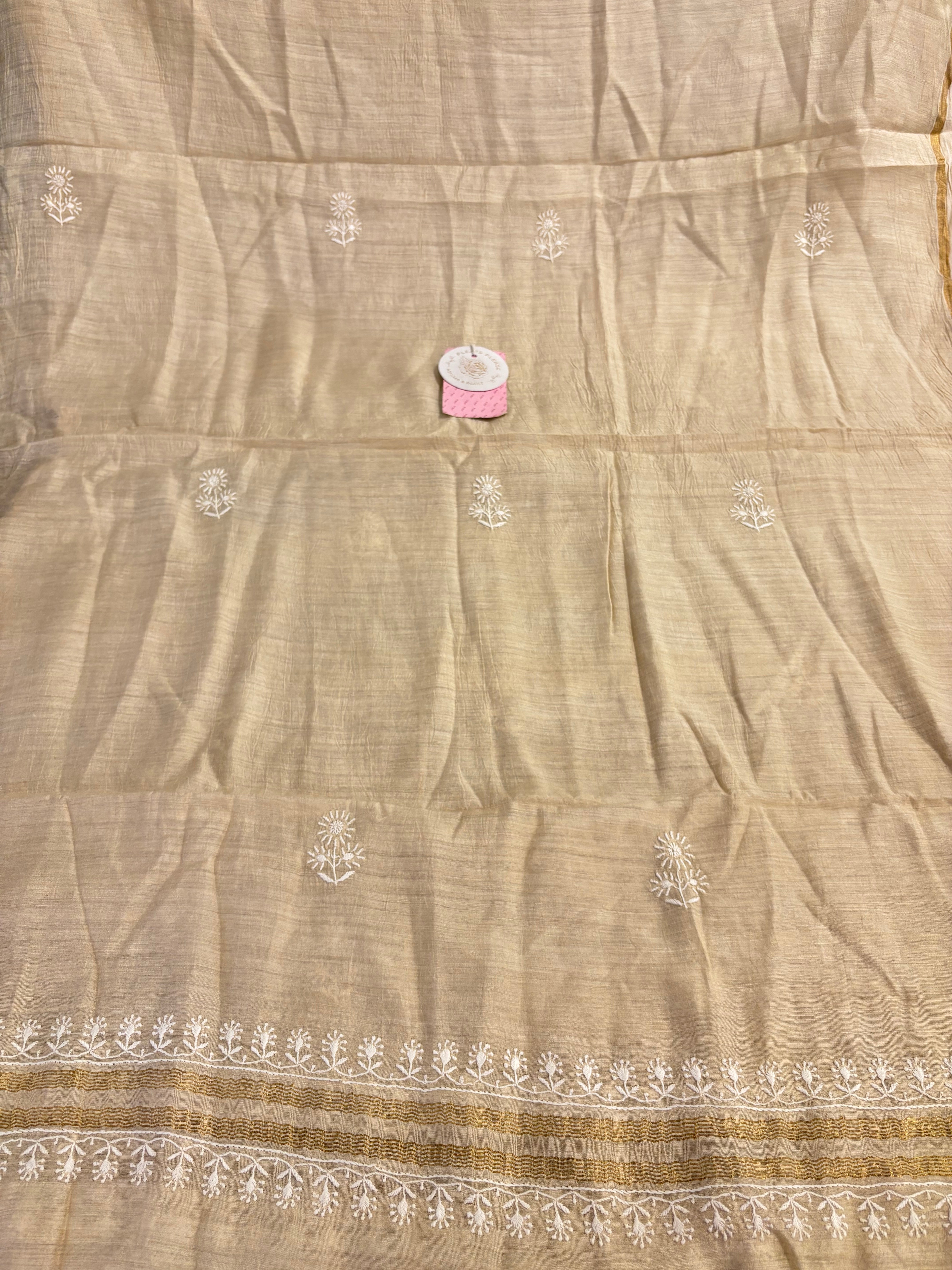 Dyeable Munga Slik Chikankari Kurta & Dupatta - Pleats PleaseChikankari