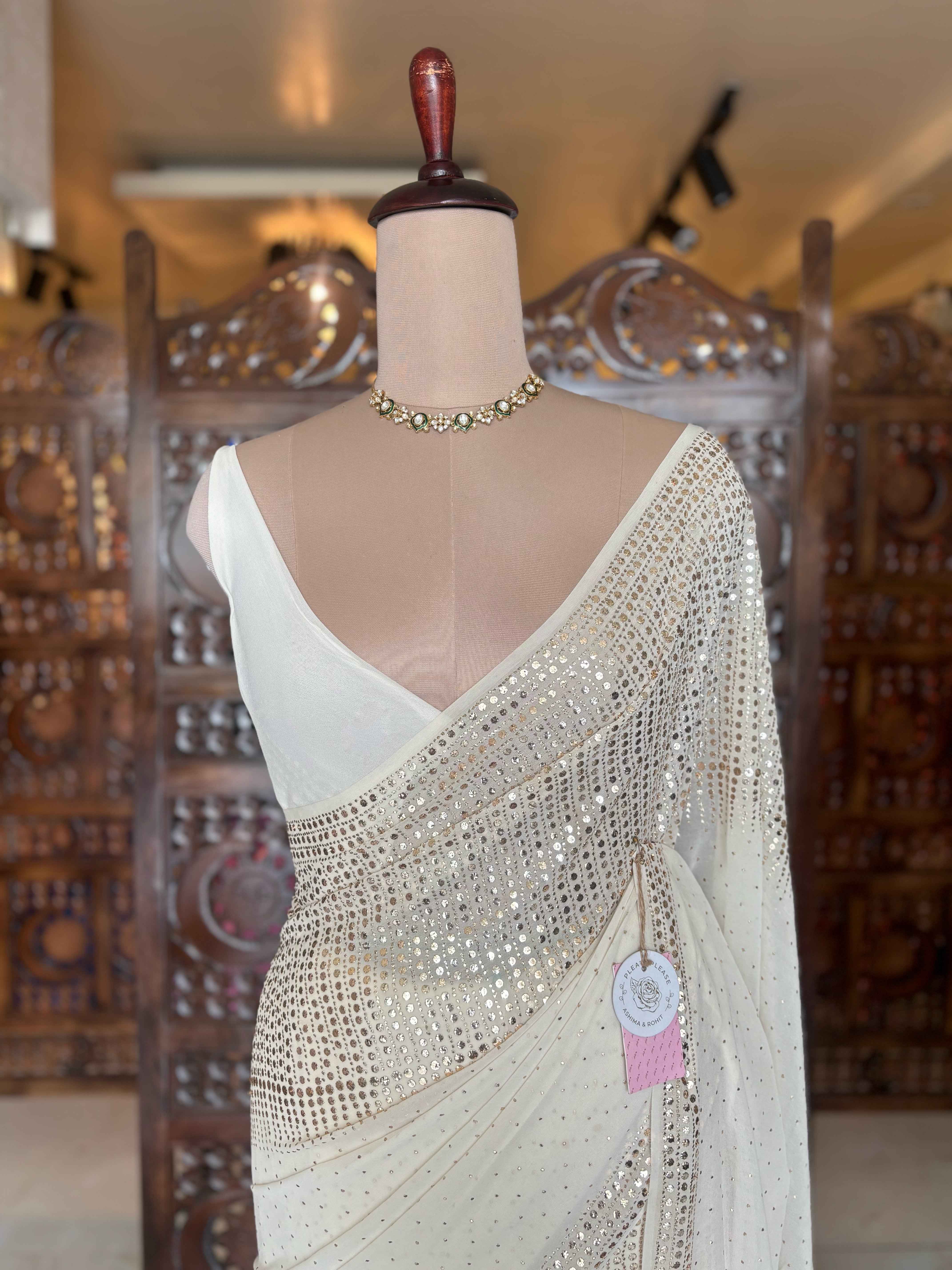Dyeable Pure & Premium Georgette Mukaish Saree