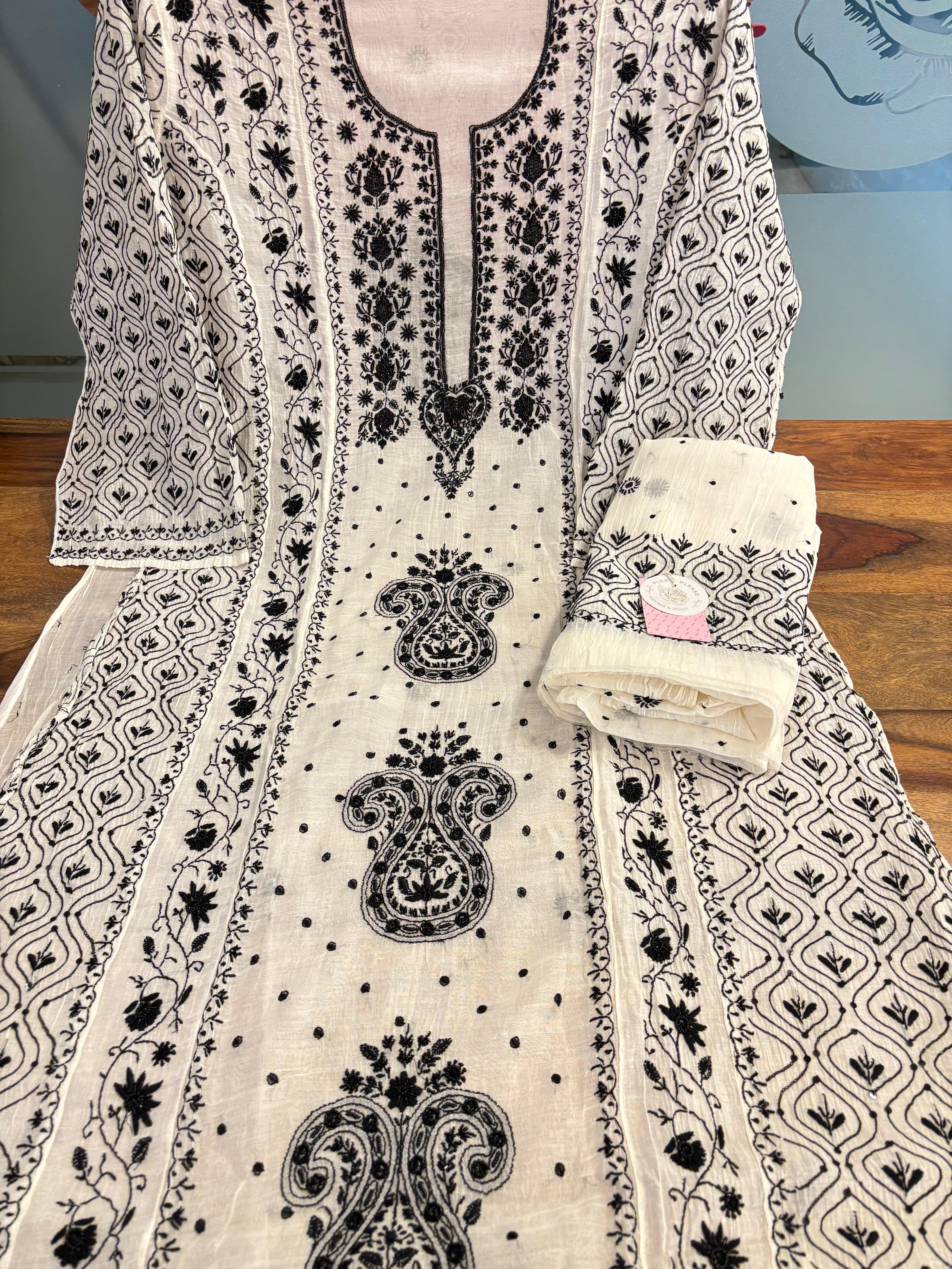 Dyeable Chanderi Mul Chikankari Kurta & Dupatta - Pleats PleaseChikankari