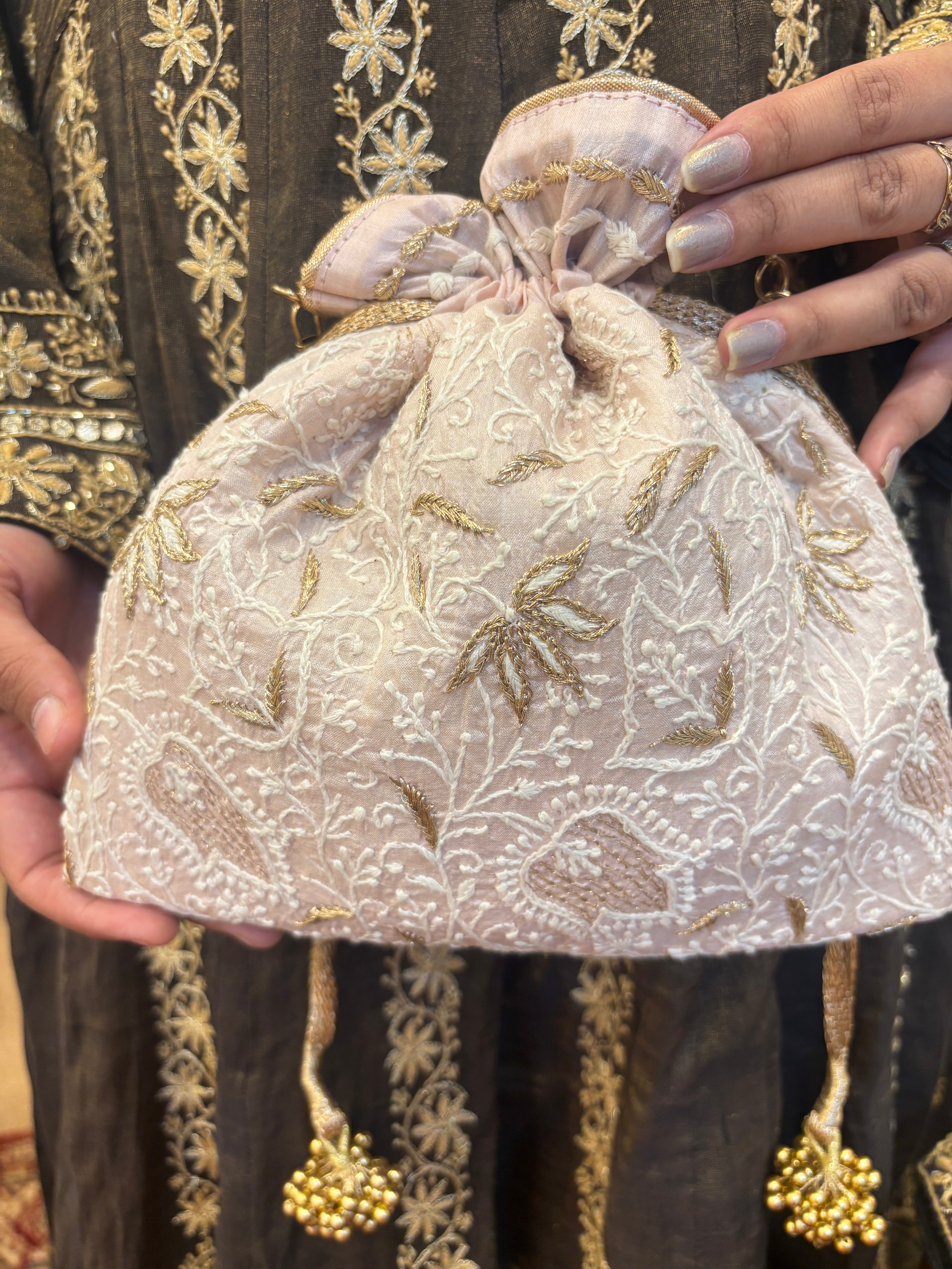 Pinkish Ivory Chikankari Potli
