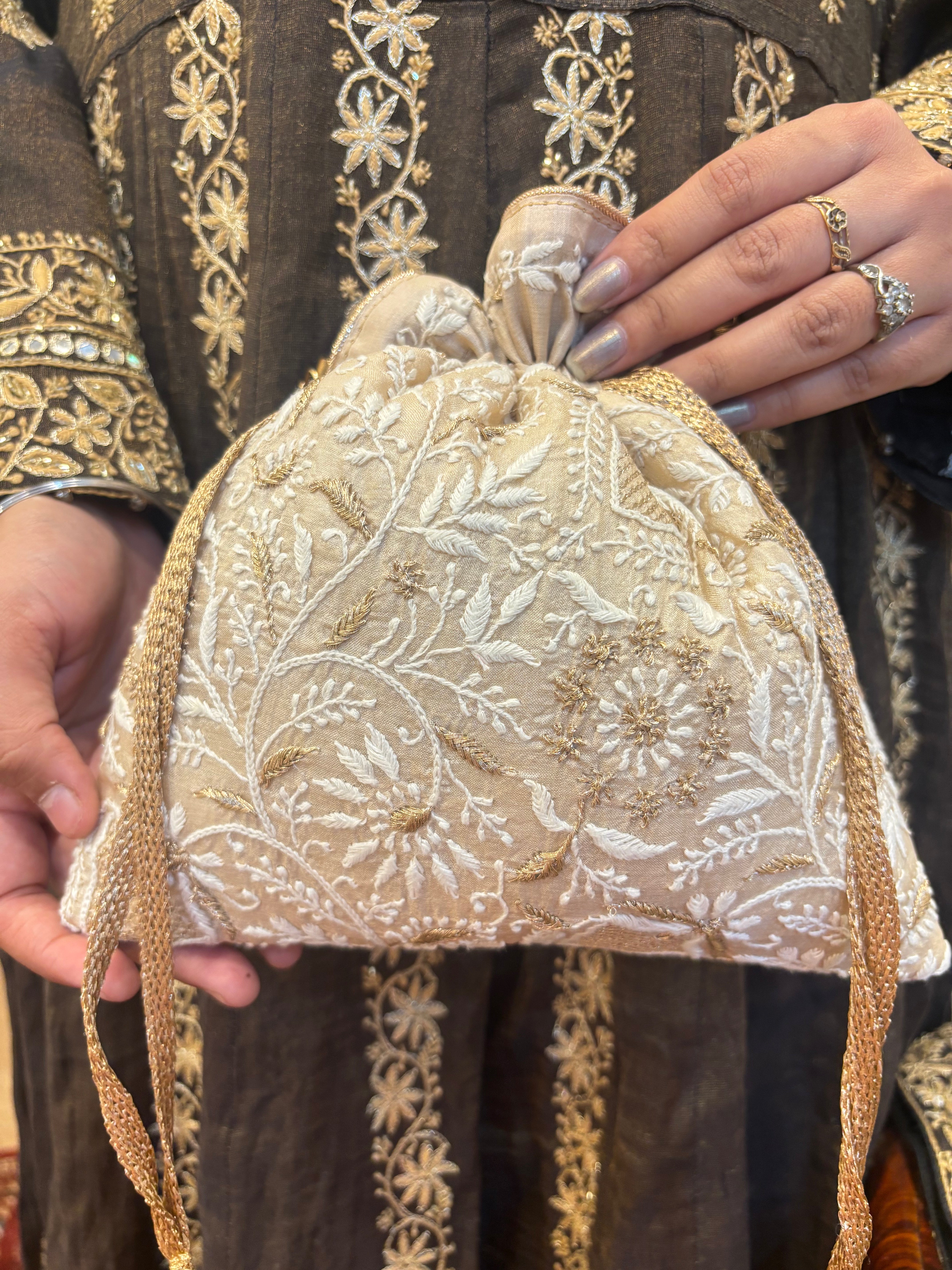 Beige Chikankari Potli