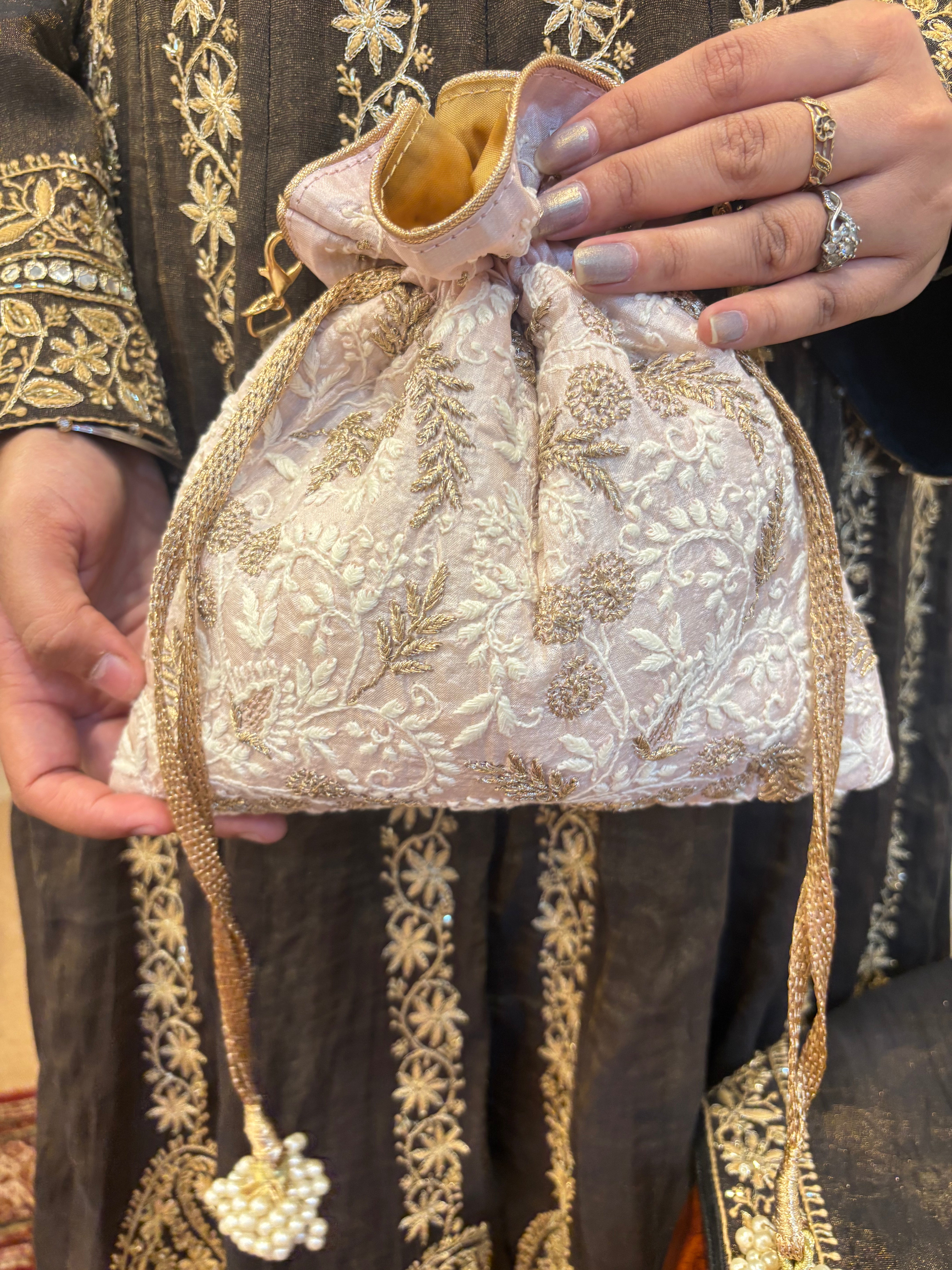 Pinkish Ivory Chikankari Potli