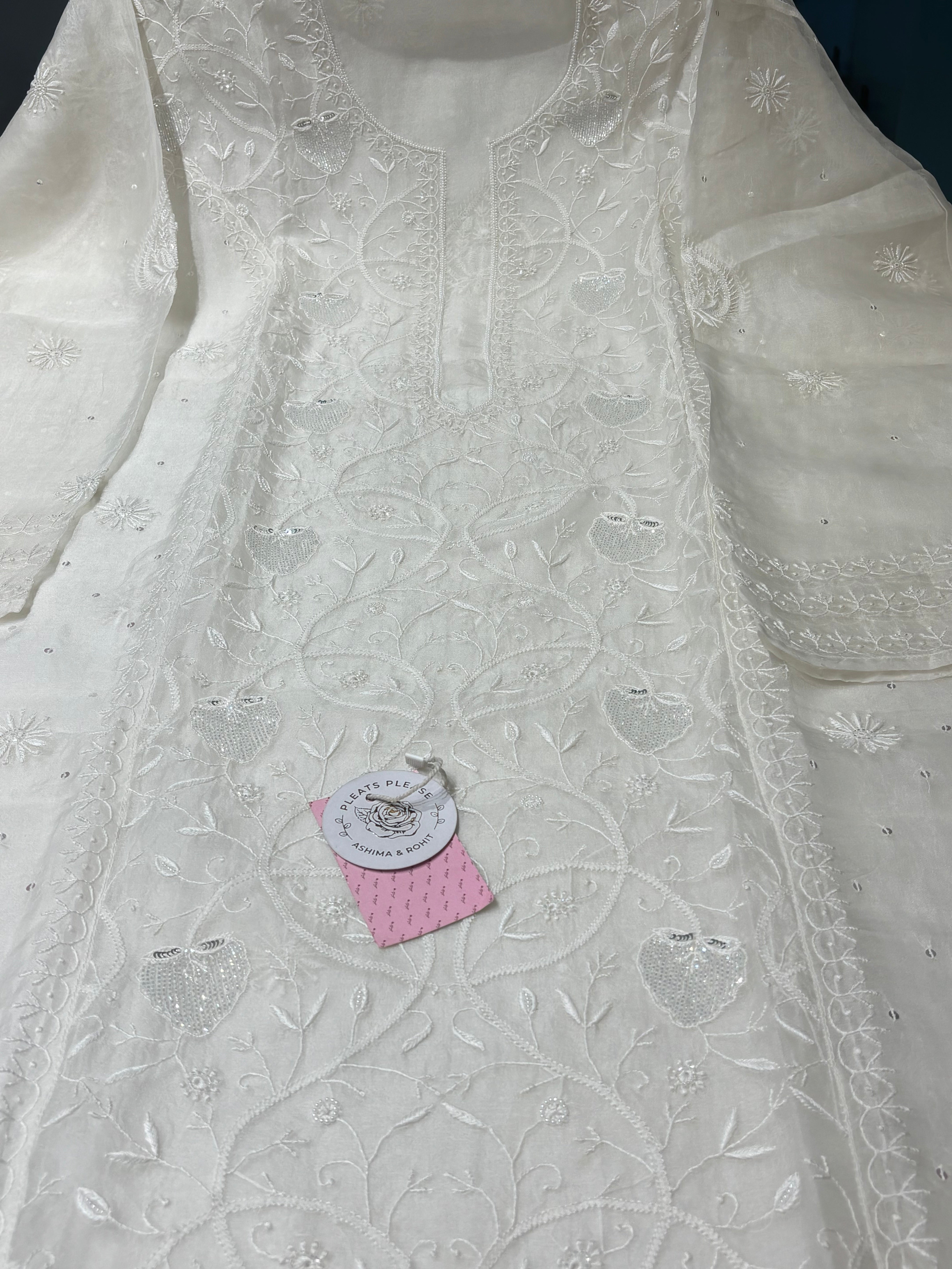 Dyeable White Pure Organza Silk Kurta & Dupatta - Pleats PleaseChikankari