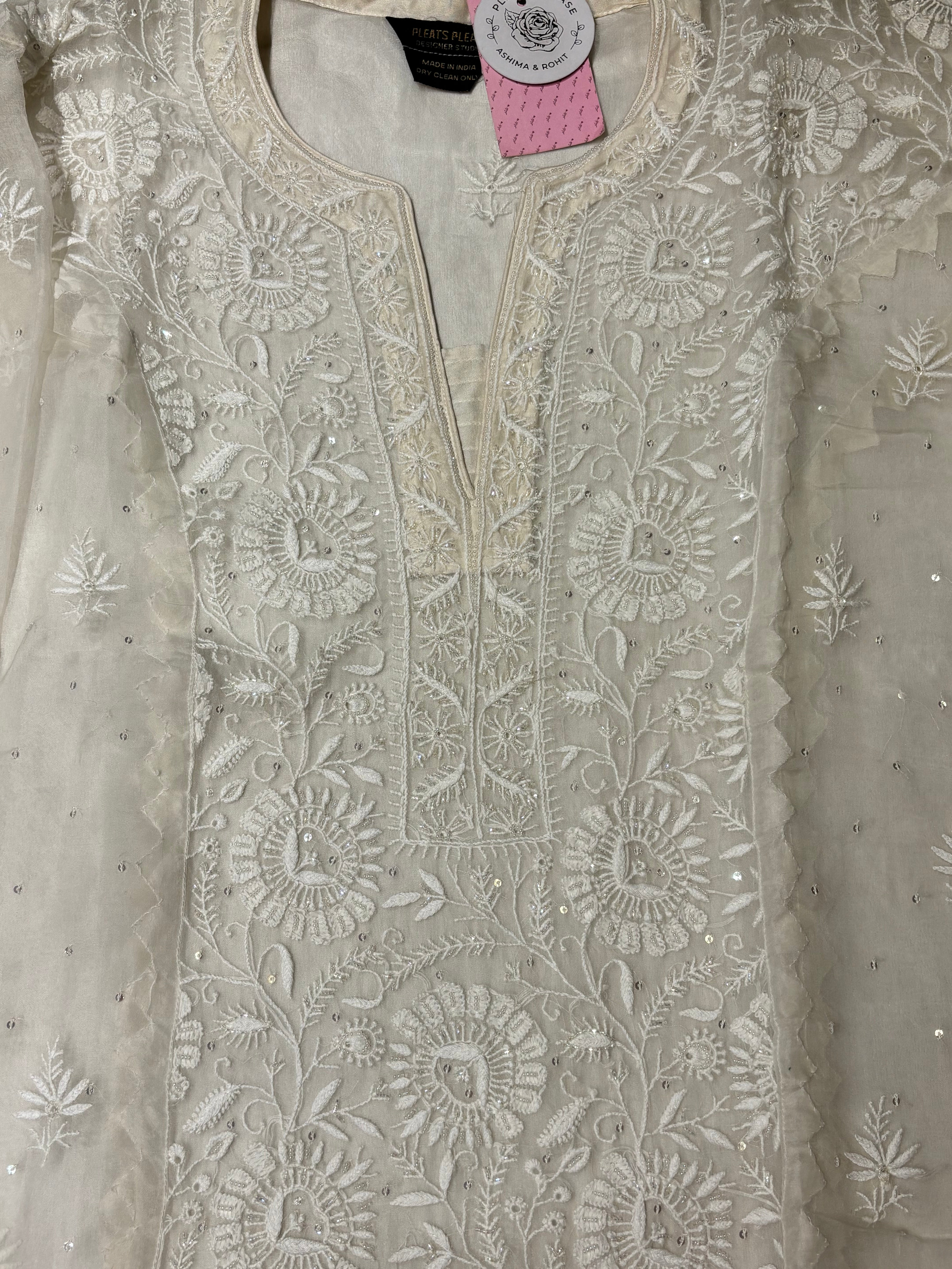 Dyeable White Pure Organza Silk Kurta & Dupatta - Pleats PleaseChikankari