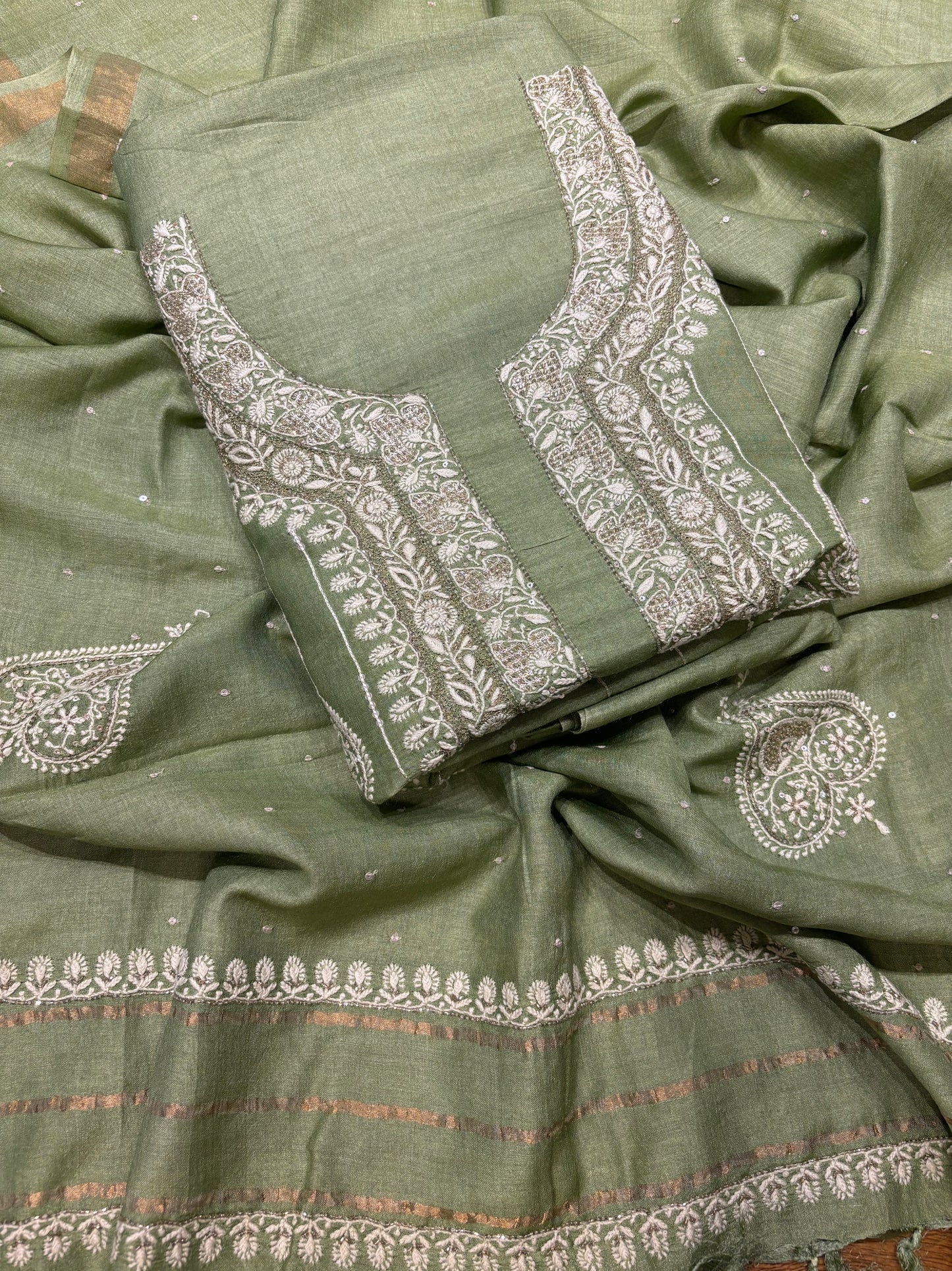 Mehendi Green Monga Silk Chikankari 3pc Set Fabric