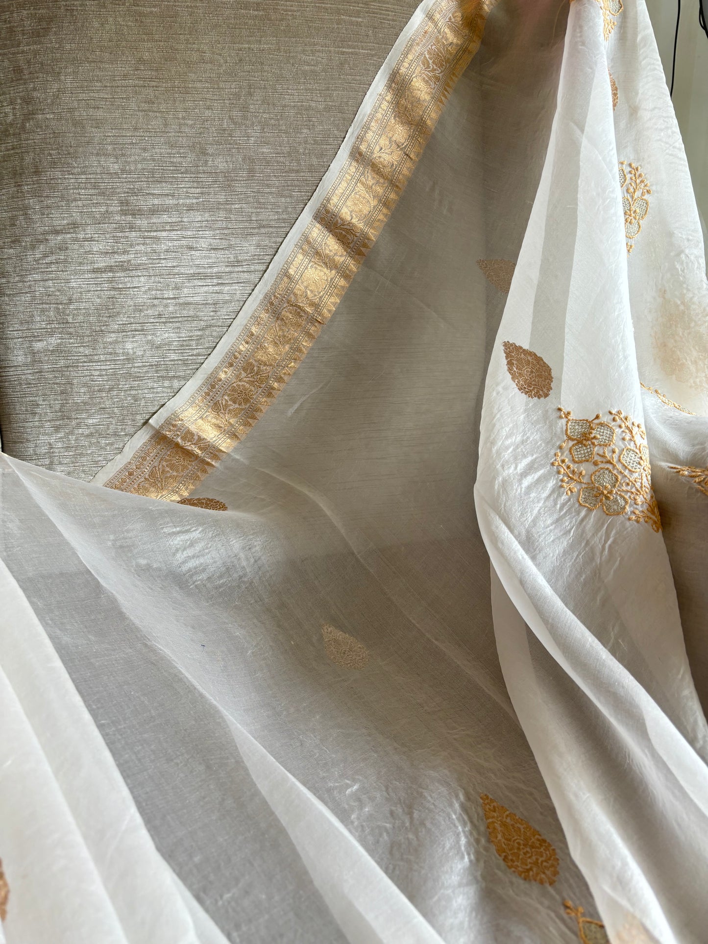 Dyeable Organza Silk Banarsi and Chikankari Saree and Blouse