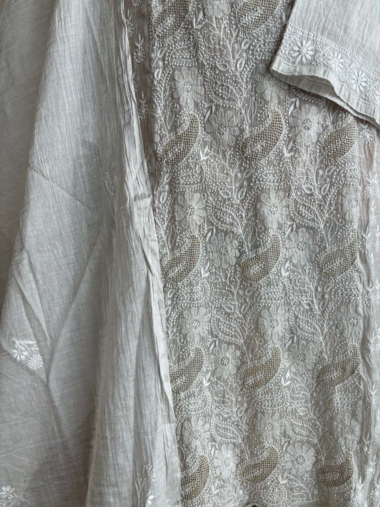 Dyeable Silver Pure Tissue Chikankari Kurta and Dupatta